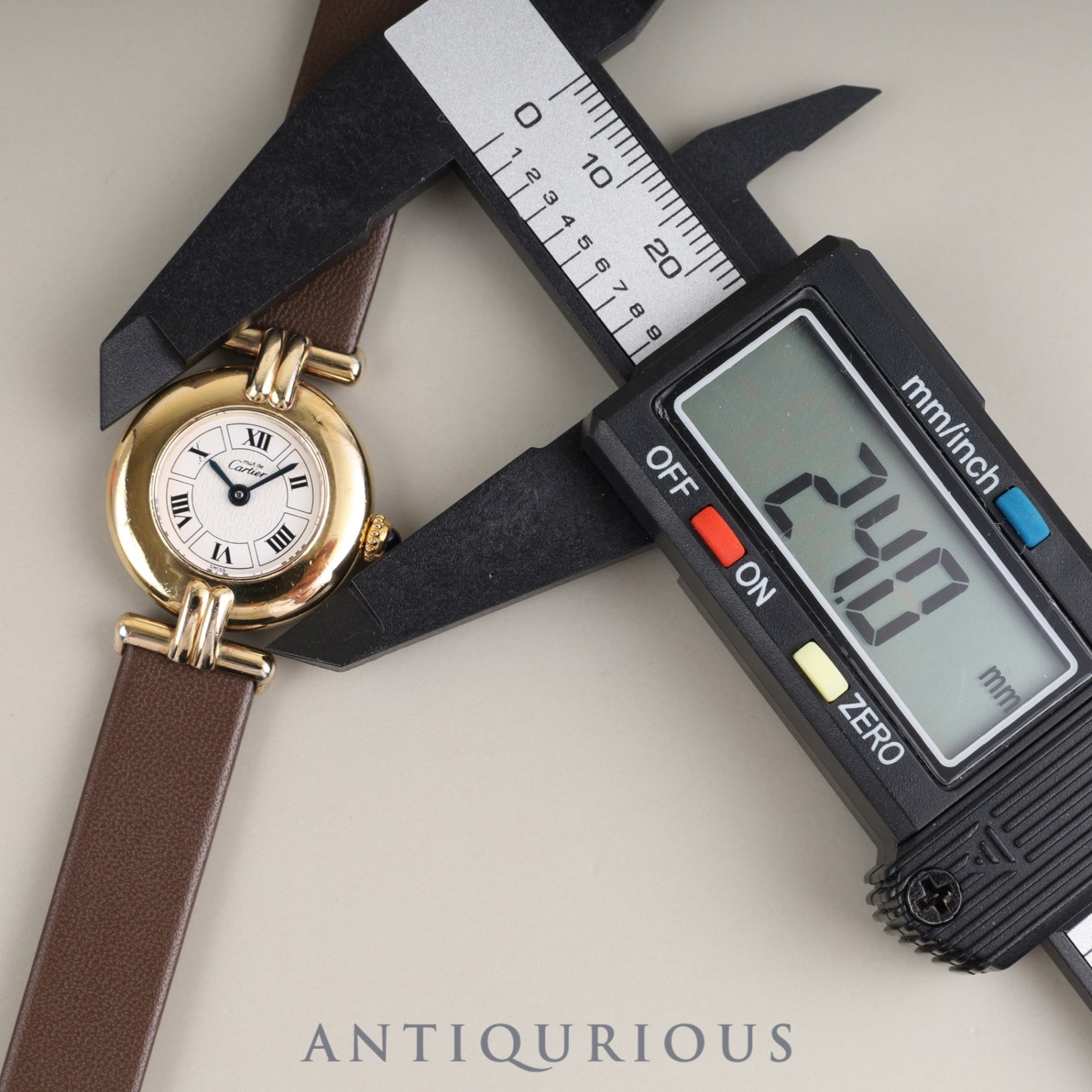 カルティエ マストコリゼ W1009954 / 1902 クォーツ Cal.690 SV925 革 純正尾錠(GP)ホワイト飛びローマンCC文字盤 オーバーホール済み