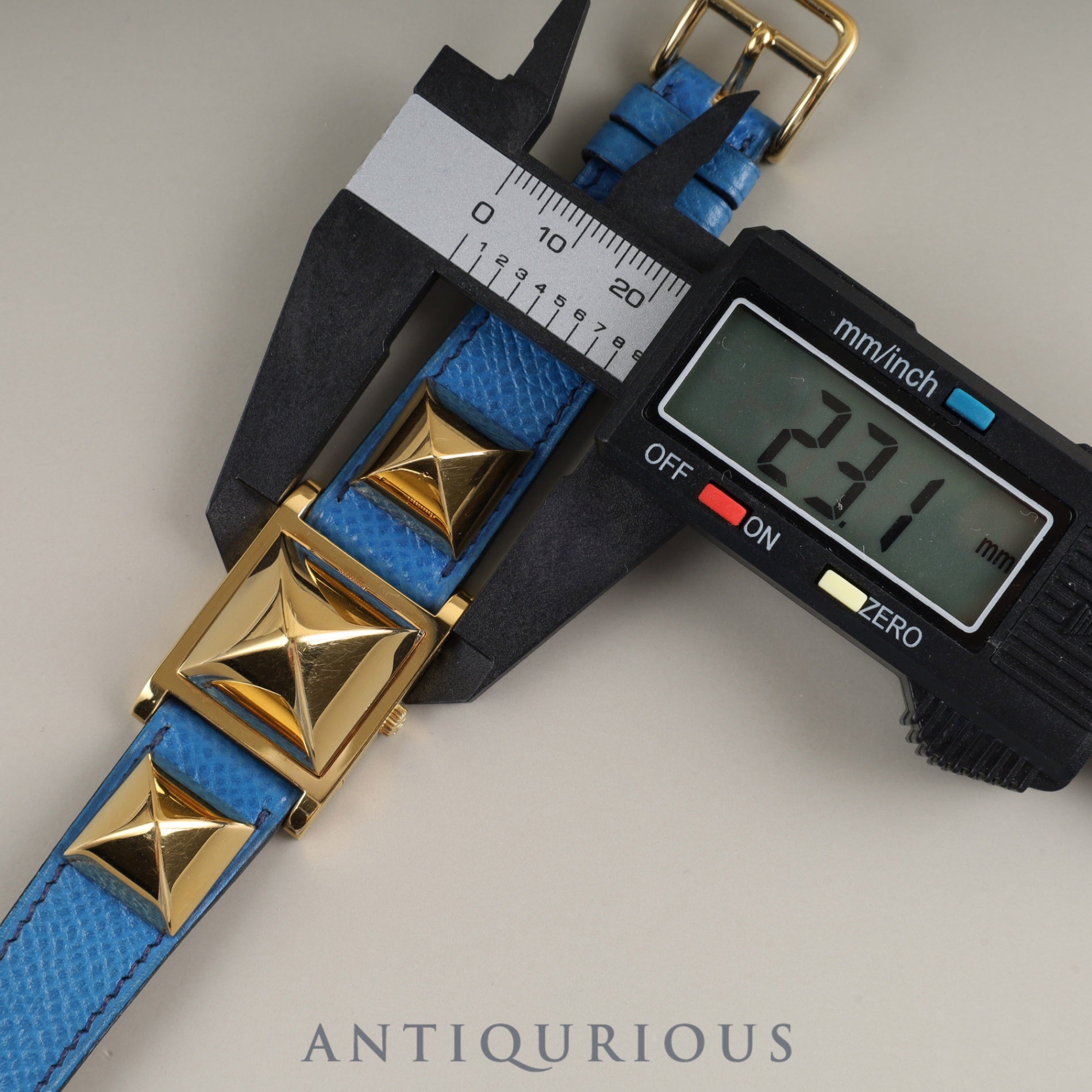 エルメス メドール11.01 クォーツ Cal.976.001 GP 純正革ベルト(◯V刻印:1992年) 純正尾錠(GP) ホワイト文字盤 ケース オーバーホール済み