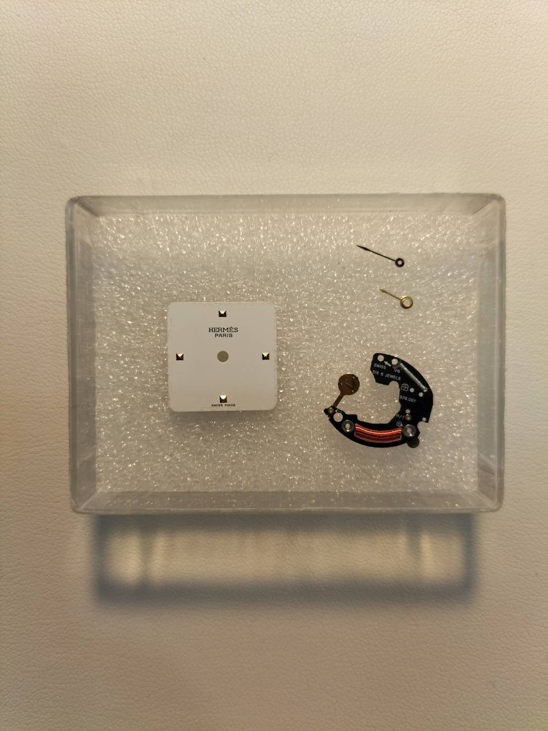 エルメス メドール11.01 クォーツ Cal.976.001 GP 純正革ベルト(◯V刻印:1992年) 純正尾錠(GP) ホワイト文字盤 ケース オーバーホール済み