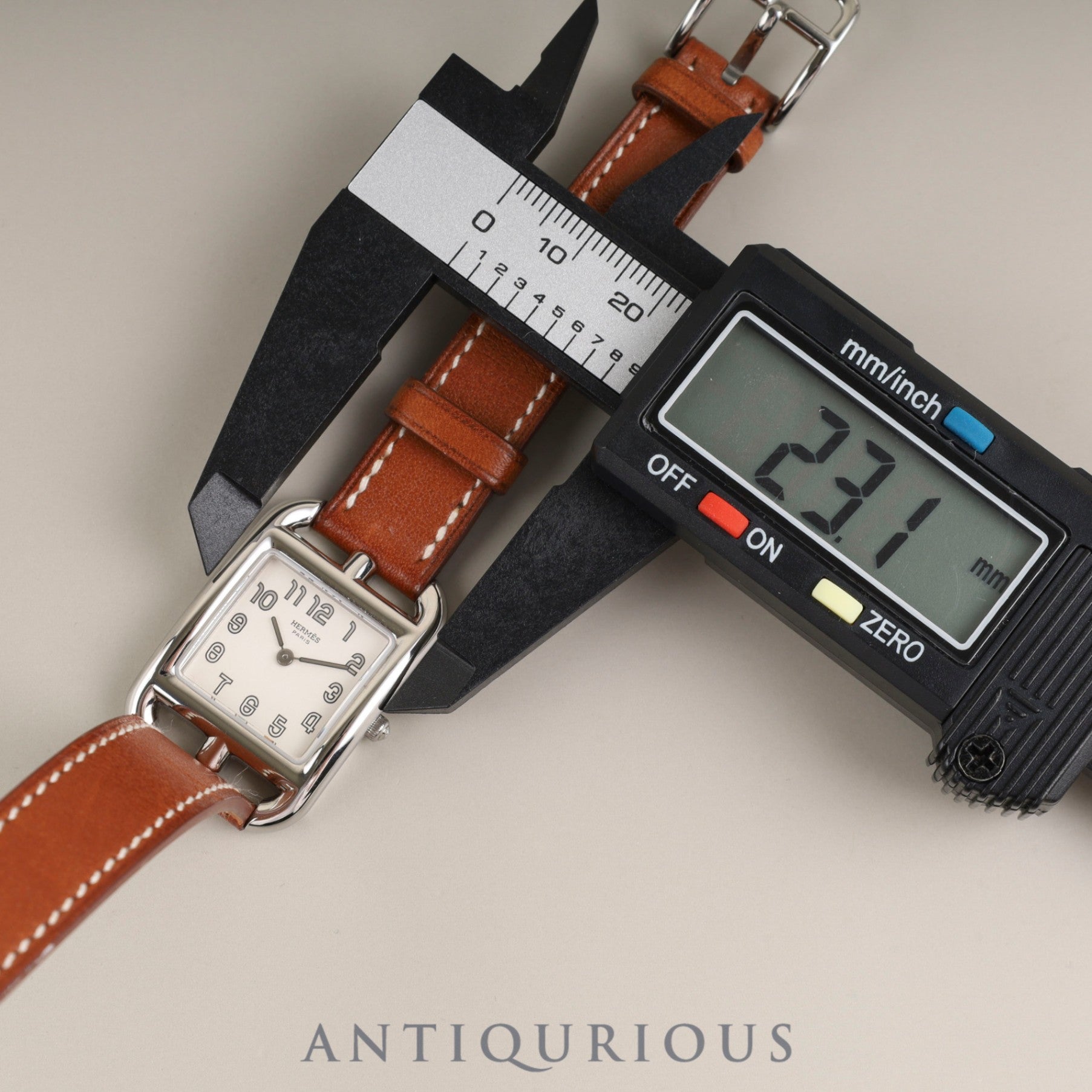 Hermès Cape Cod CC1.210 Quartz Caliber 976.001 Stainless Steel Watch with Genuine Leather Strap and Genuine Stainless Steel Buckle, Silver Dial, Box, Booklet, Warranty Card (2006) Overhauled