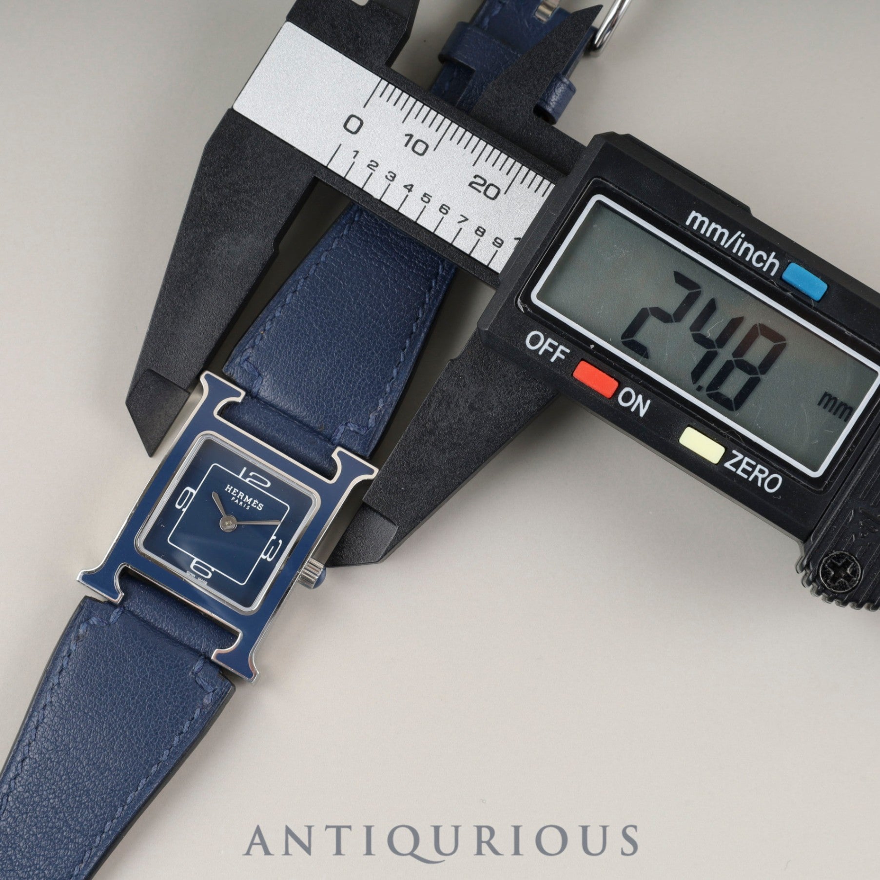 Hermès H Watch HH1.222 Quartz Caliber 901.001 Stainless Steel with Genuine Leather Strap (C Stamp: 2018) and Genuine Buckle (SS). Blue Dial. Overhauled.
