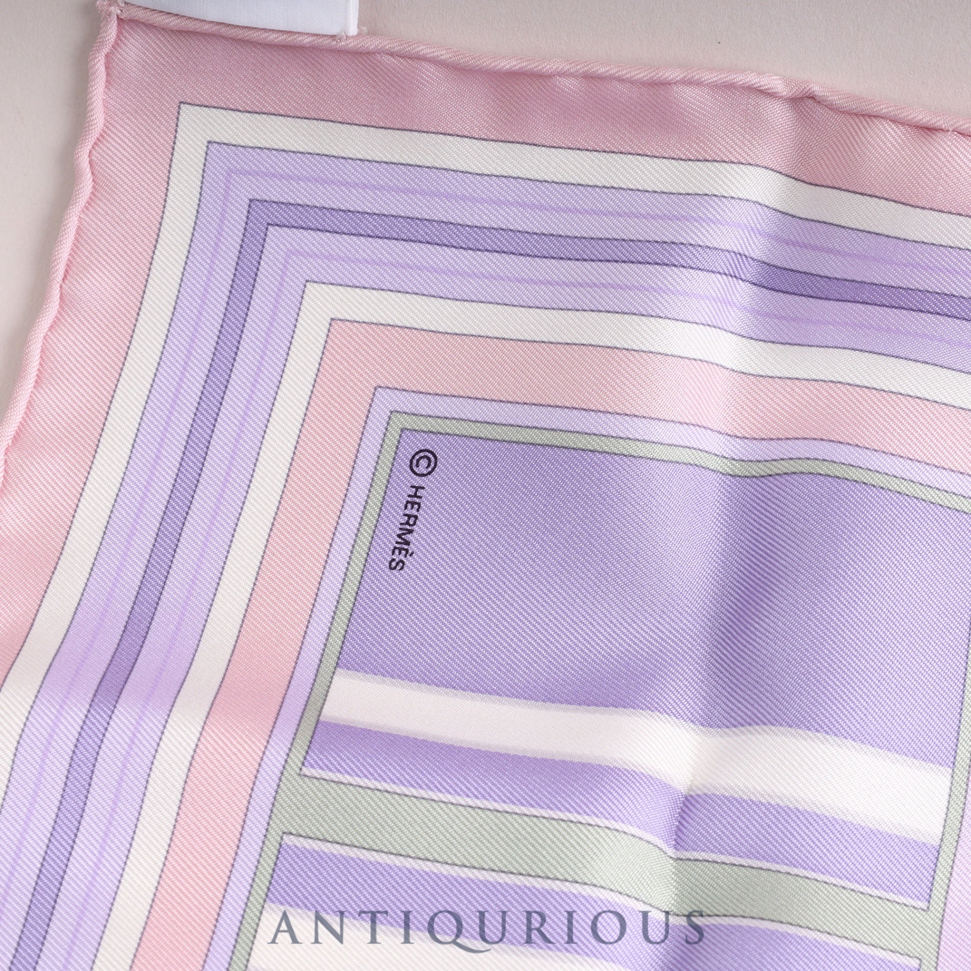 Hermes scarf Carre 45 COUVERTURES NOUVELLES SILK 100% box