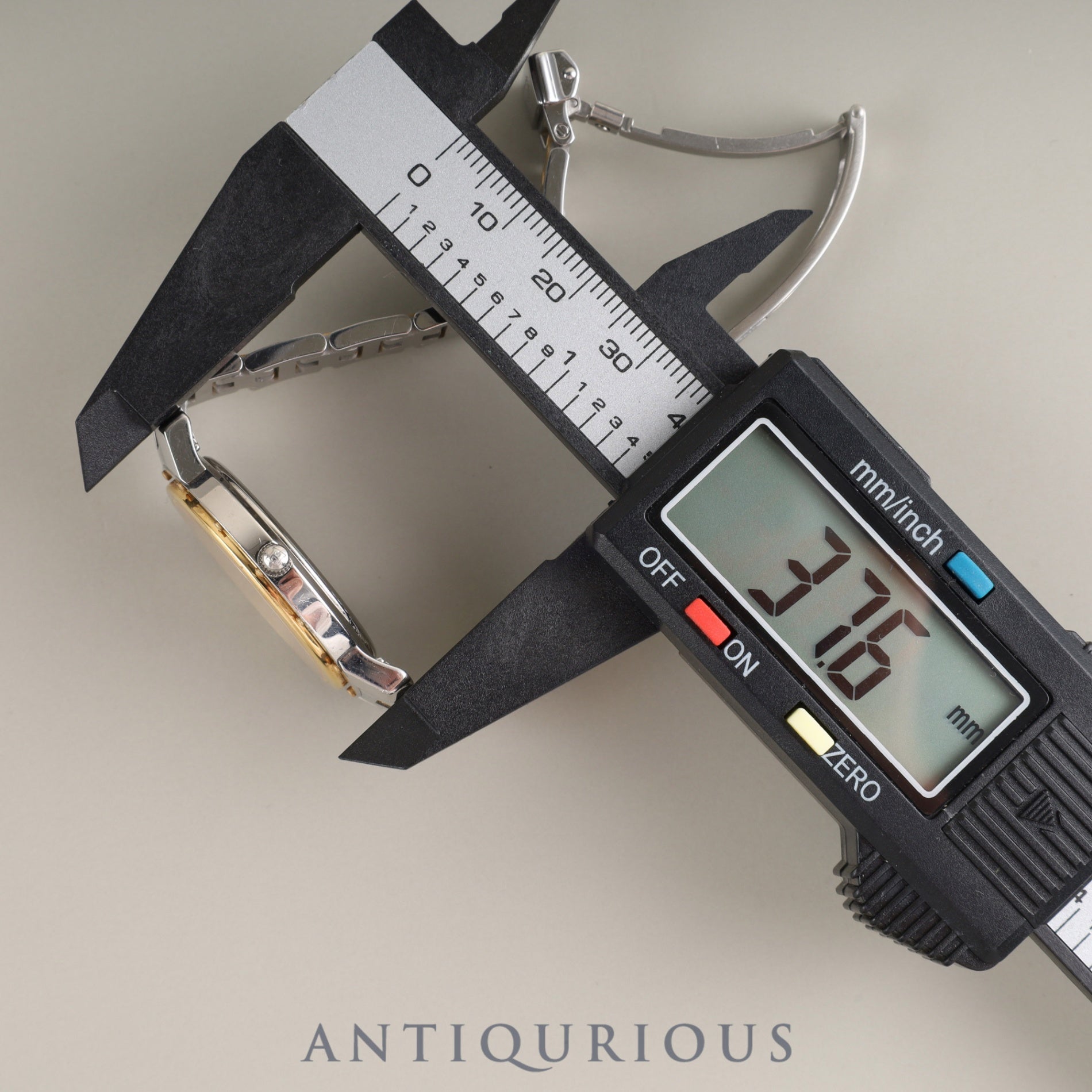 エルメス クリッパー オーバル CO1.520.220 / 3280 クォーツ Cal.976.001 SS/GP ホワイトギョーシェ文字盤 箱 保証書 (2008年)オーバーホール済み