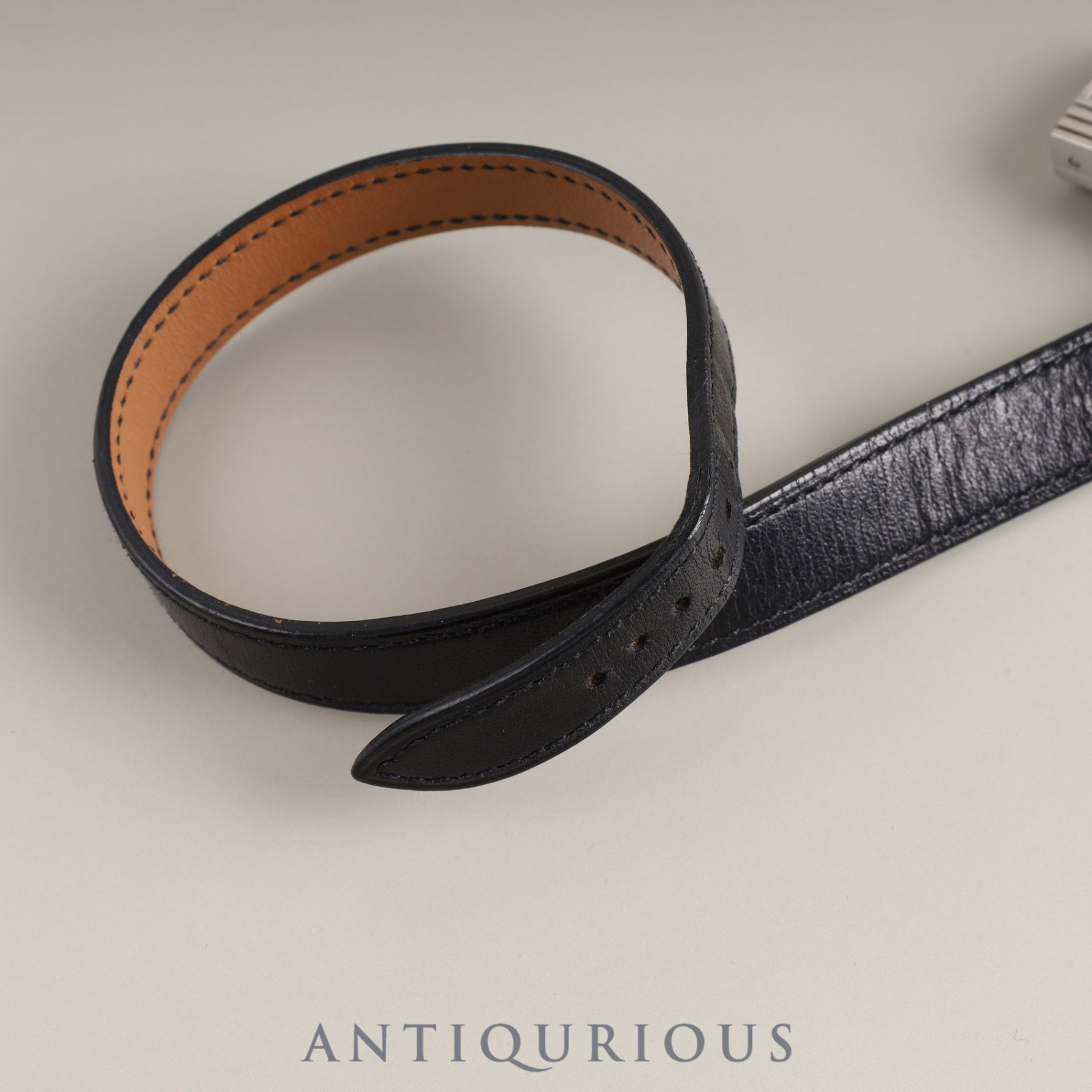 Hermes Kelly Watch KE1.210 Quartz Cal.901.001 SS Genuine leather strap (□F stamp: 2002) Genuine buckle (SS) Silver dial Box Booklet Card Warranty (2004) Overhauled