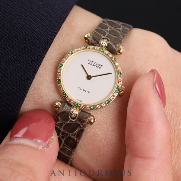 Van Cleef & Arpels Round 18901B1 Diamond Emerald Quartz YG Genuine Leather Strap Genuine Buckle (YG) Ivory Dial Overhauled