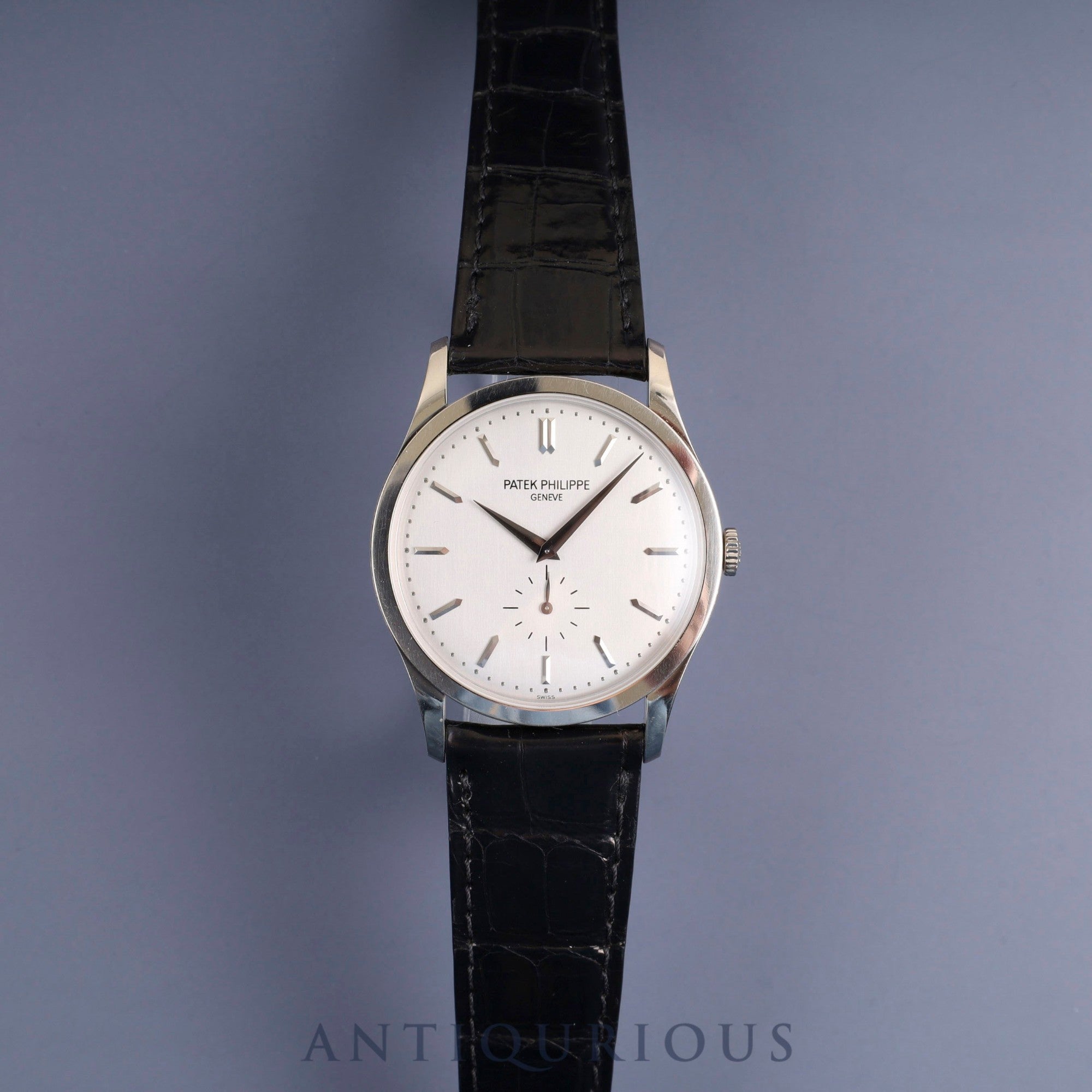 Patek Philippe Calatrava 5196G-001 Manual Winding Caliber 215PS 750 Genuine Leather Strap Genuine Buckle (750) Silver Dial Case Booklet Warranty (2015) Overhauled