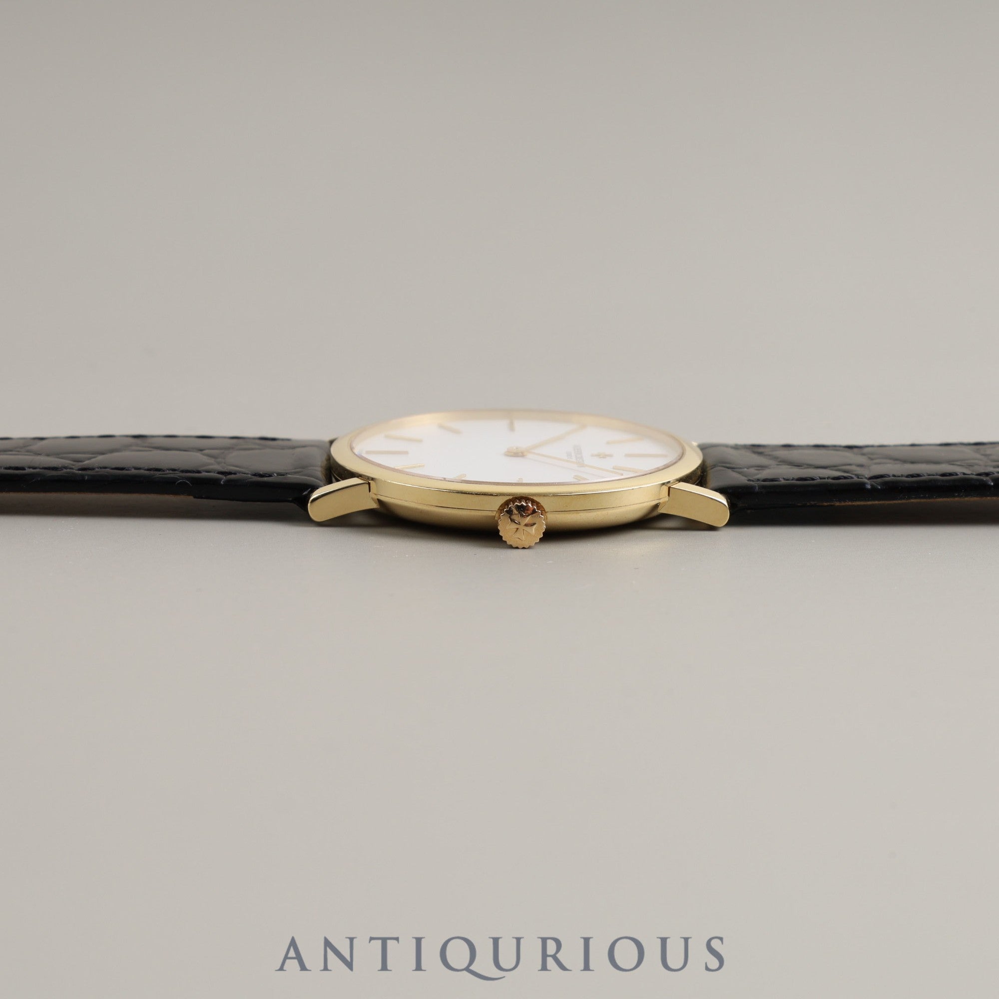 ヴァシュロン・コンスタンタン エッセンシャル 31039 手巻き Cal.1132 YG 革 純正尾錠(750)ホワイト文字盤