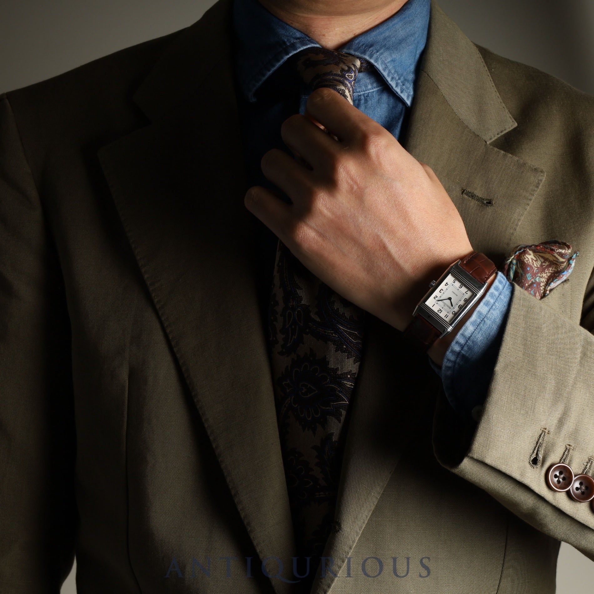 Jaeger-LeCoultre Reverso Classic Q2508412 / 252.8.86 Manual winding Cal.846/1 SS Genuine leather strap Genuine buckle (SS) Silver dial Box Booklet Warranty card (2015) Cloth Genuine replacement strap Overhauled