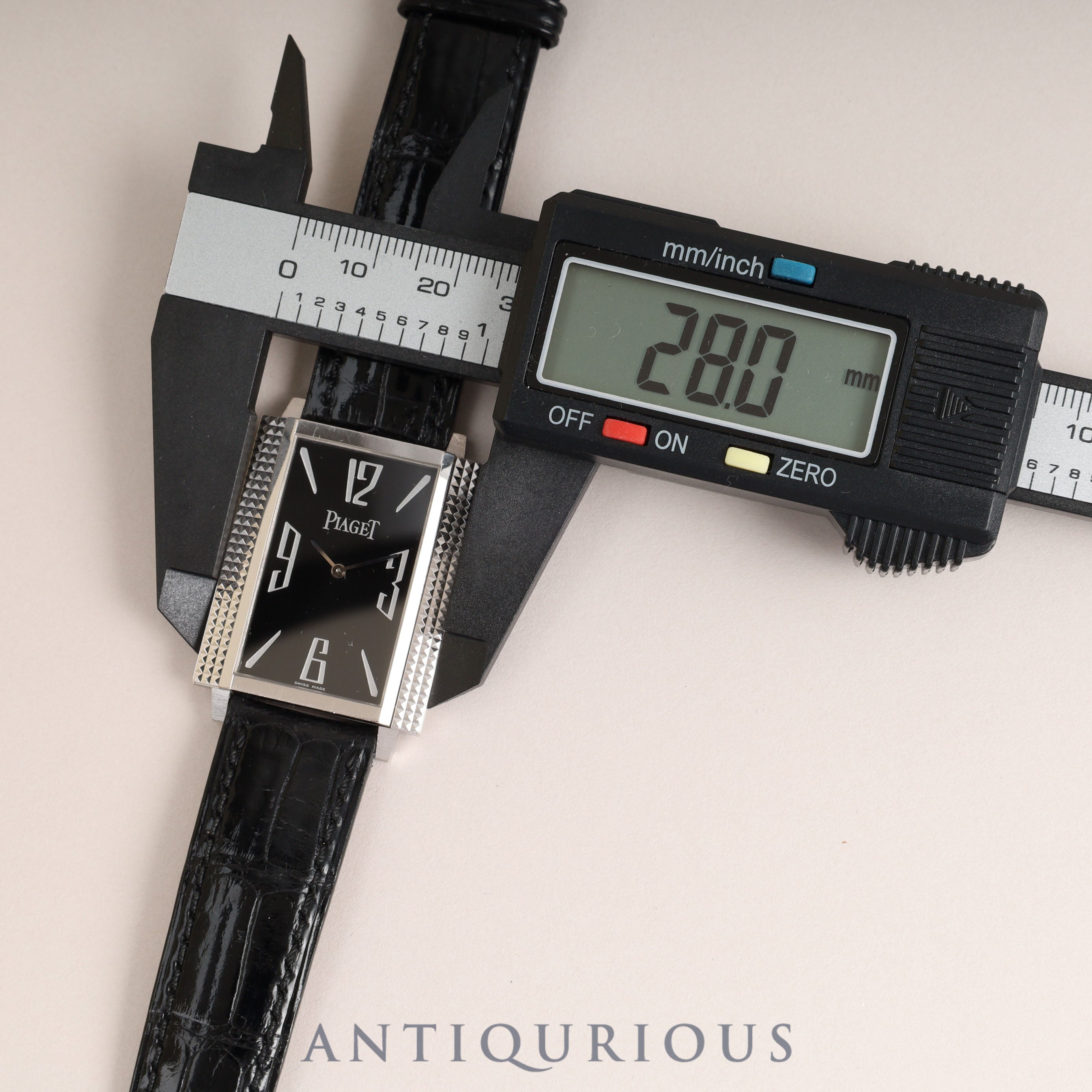 ピアジェ 1967 スクエア 90300 手巻き Cal.430P WG 革 純正尾錠(750)ブラックアラビア文字盤 オーバーホール済み