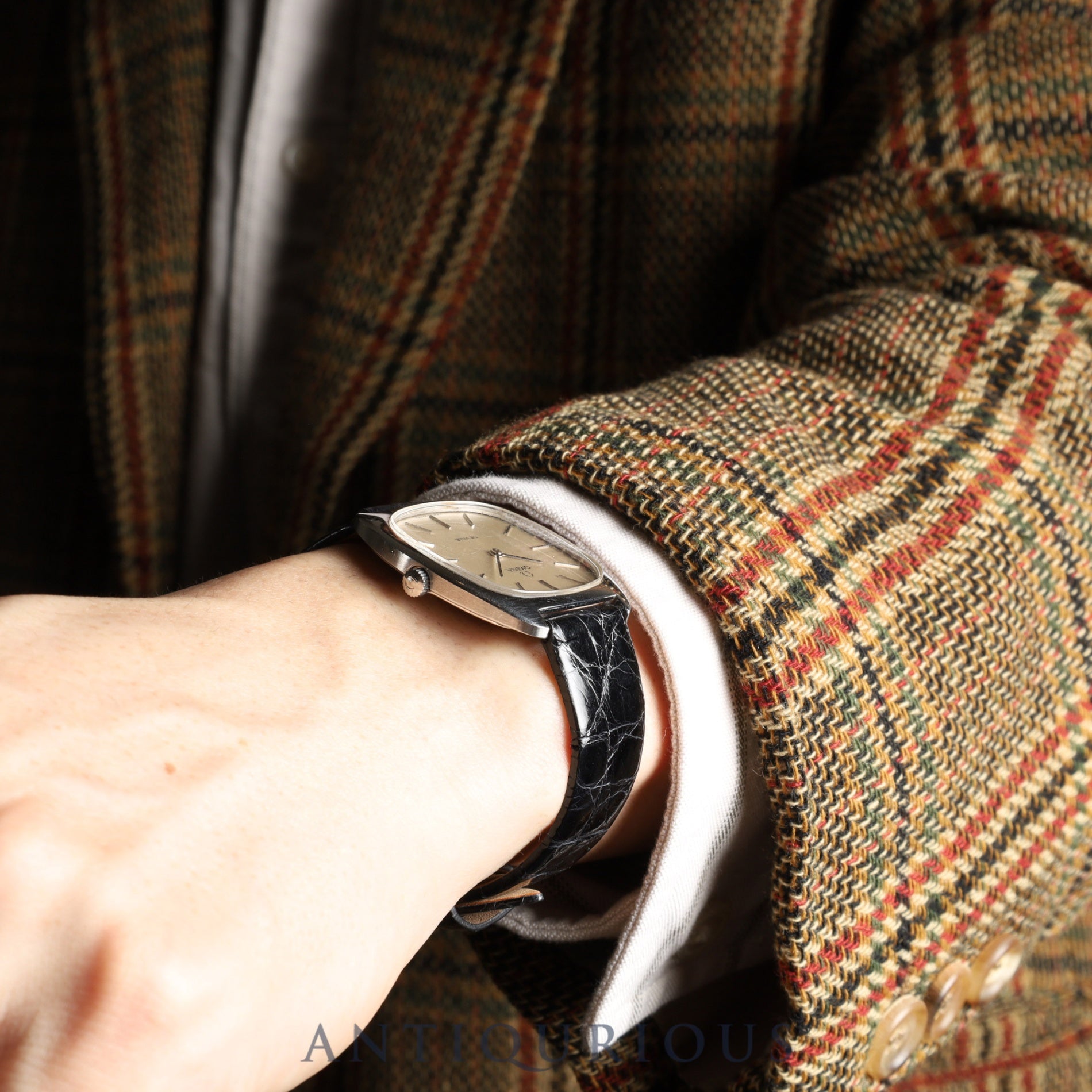 オメガ デ・ヴィル 111.0139 手巻き Cal.625 SS 革 純正尾錠(SS)シルバー文字盤 箱 オーバーホール済み