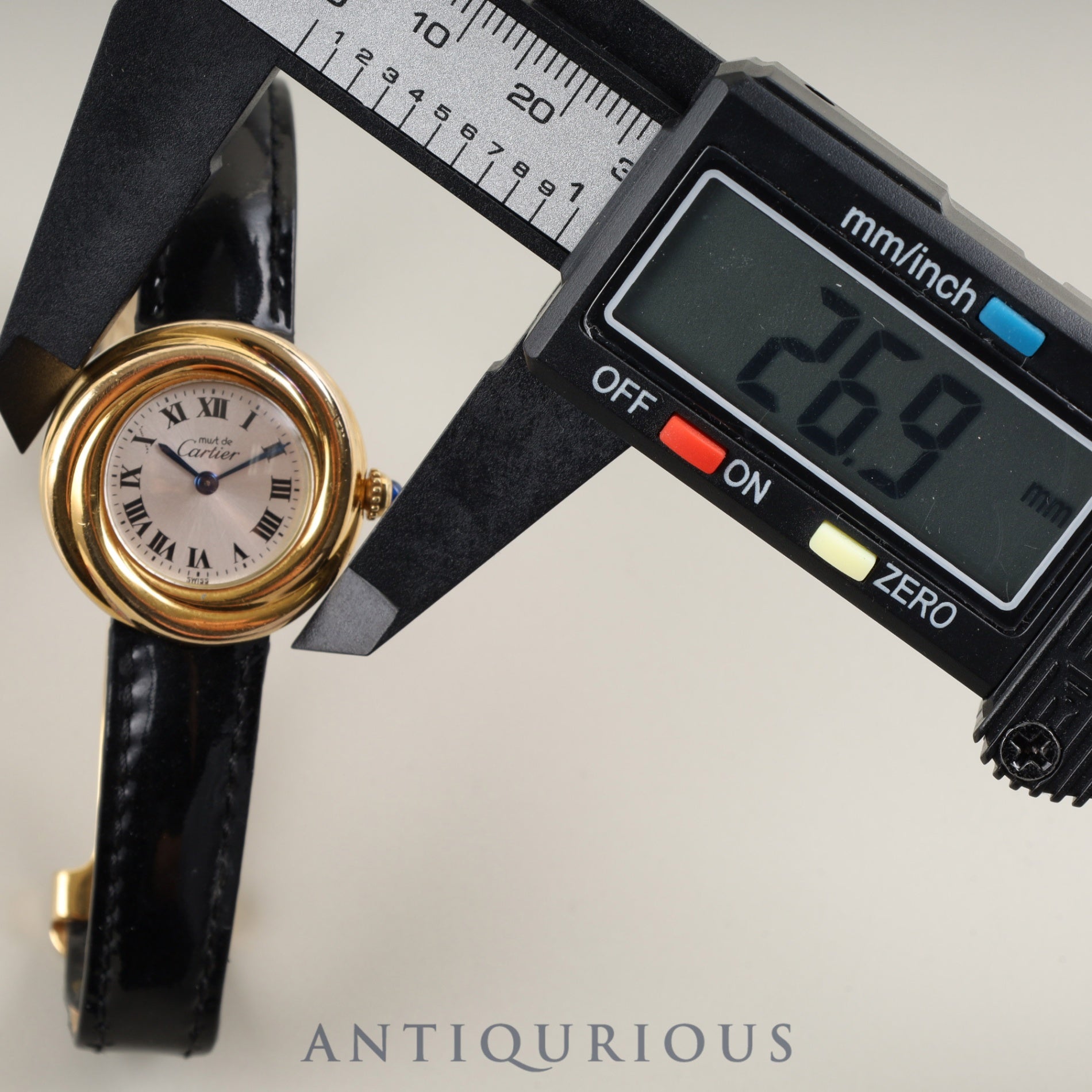 カルティエ マストトリニティ 2735 クォーツ Cal.157.06 SV925 純正革ベルト 純正Dバックル(GP) シルバーローマン文字盤 オーバーホール済み