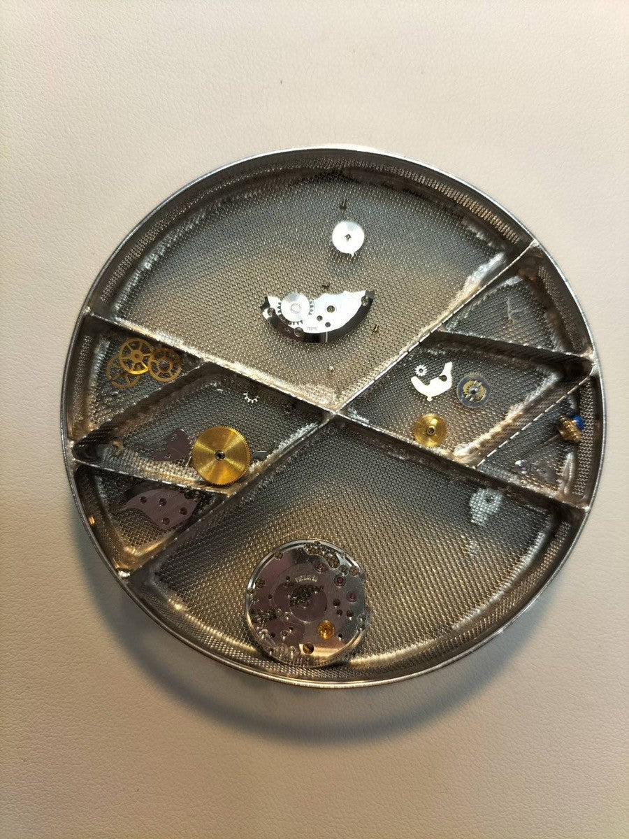 カルティエ マストタンク SM 手巻き Cal.78-1 革 純正尾錠(GP) スクエアトリニティ文字盤(SWISS表記)オーバーホール済み