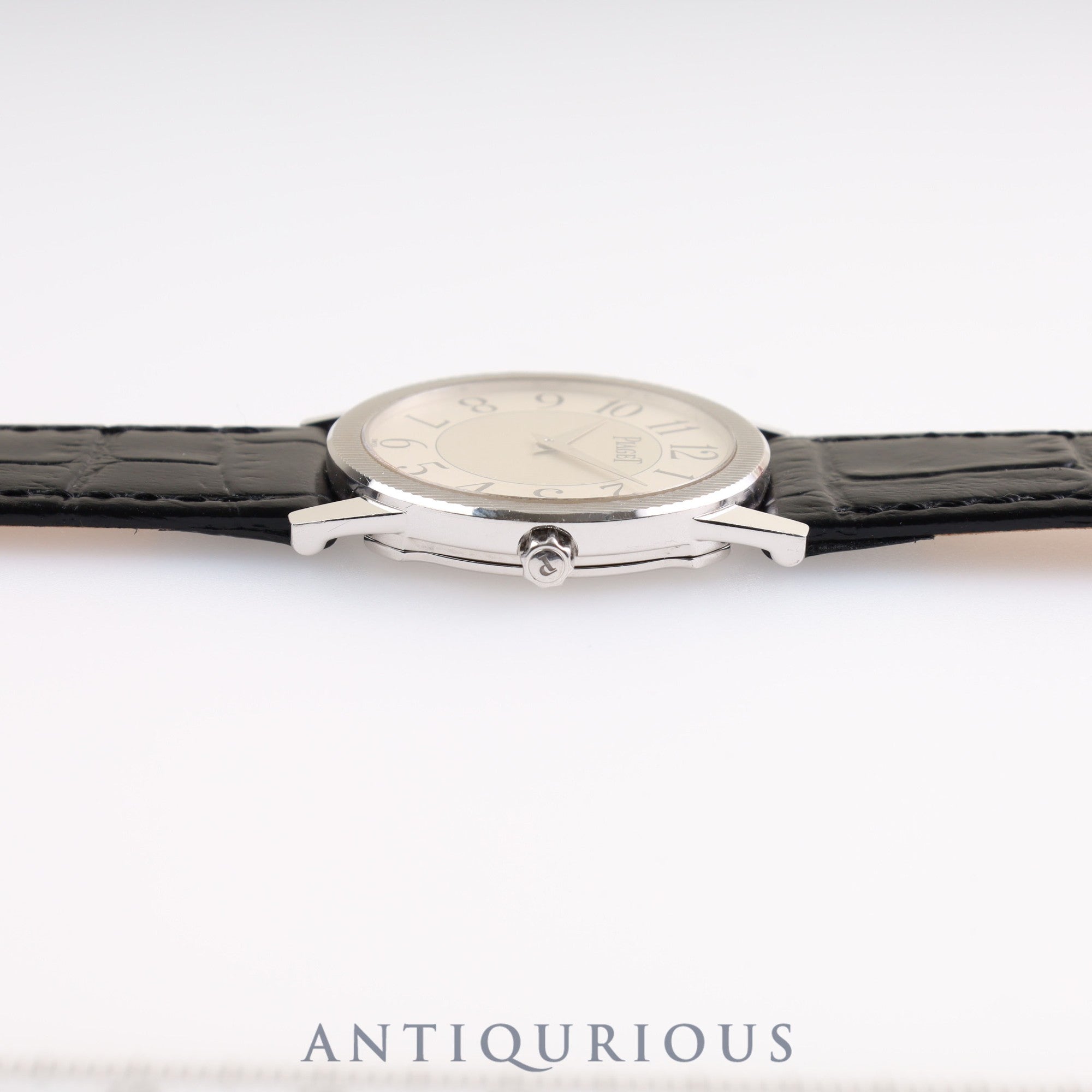 Piaget Round 5894 Quartz 750 Genuine Buckle (750) Silver Dial