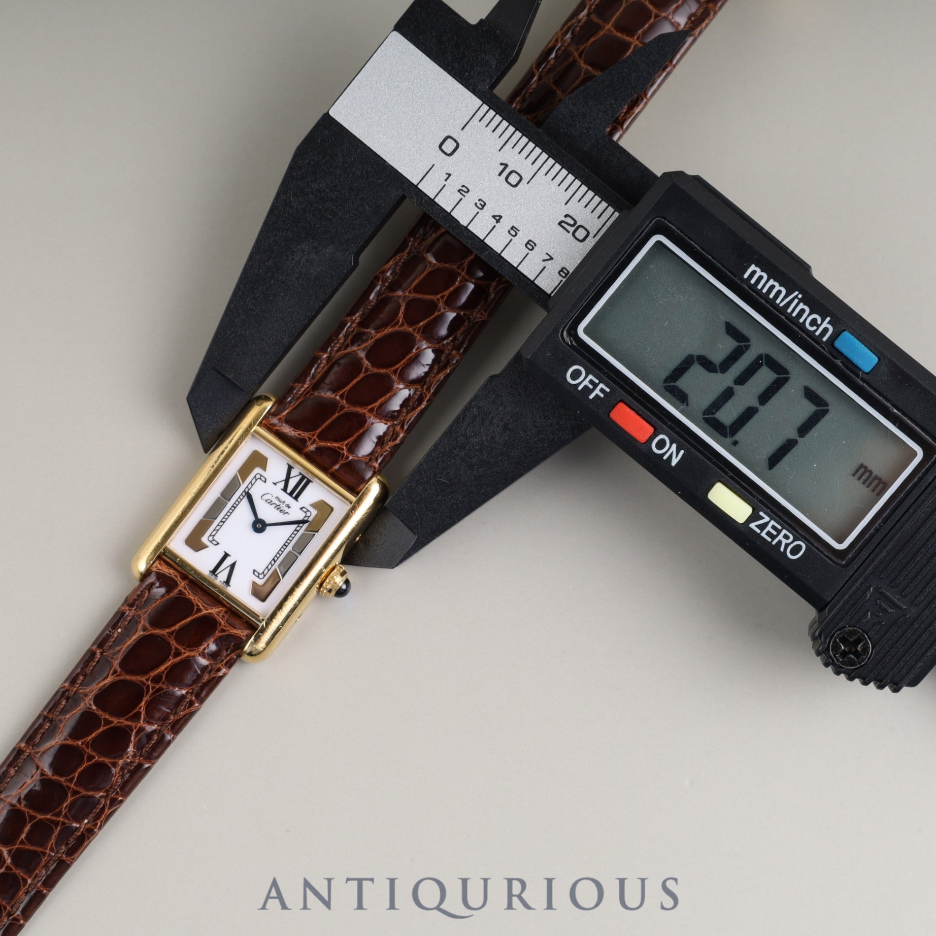 カルティエ マストタンク SM 5057001 クォーツ SV925 革 純正Dバックル(GP)サイドトリニティ文字盤 1982年頃~1995年頃 カルティエブティックにてコンプリートサービス済み