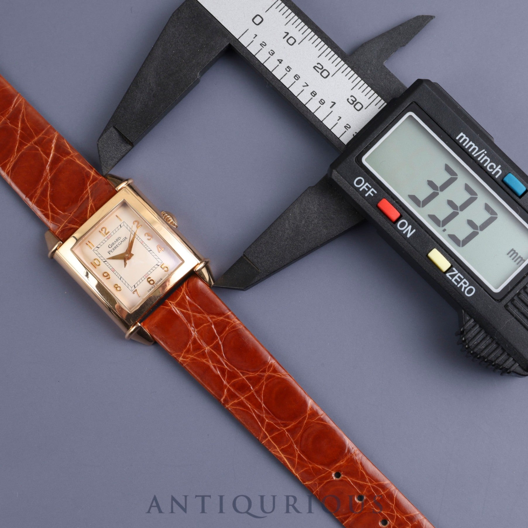 Girard-Perregaux Vintage 1945 2590 Manual winding Cal.2409 YG Leather Genuine buckle (750) Champagne Arabic dial Overhauled