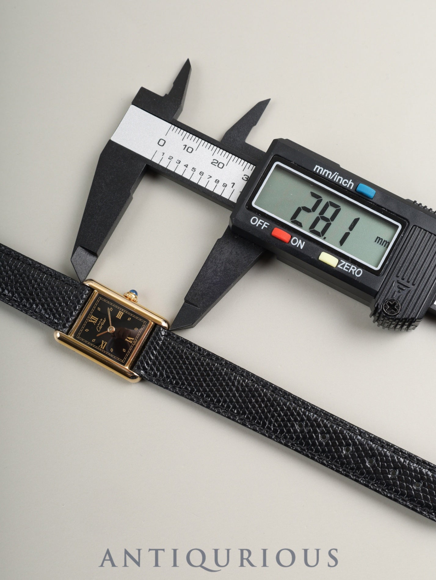 カルティエ マストタンク SM 557051 クォーツ Cal.057 SV925 革 純正尾錠(GP)ブラック飛びローマン文字盤(SWISS表記) オーバーホール済み