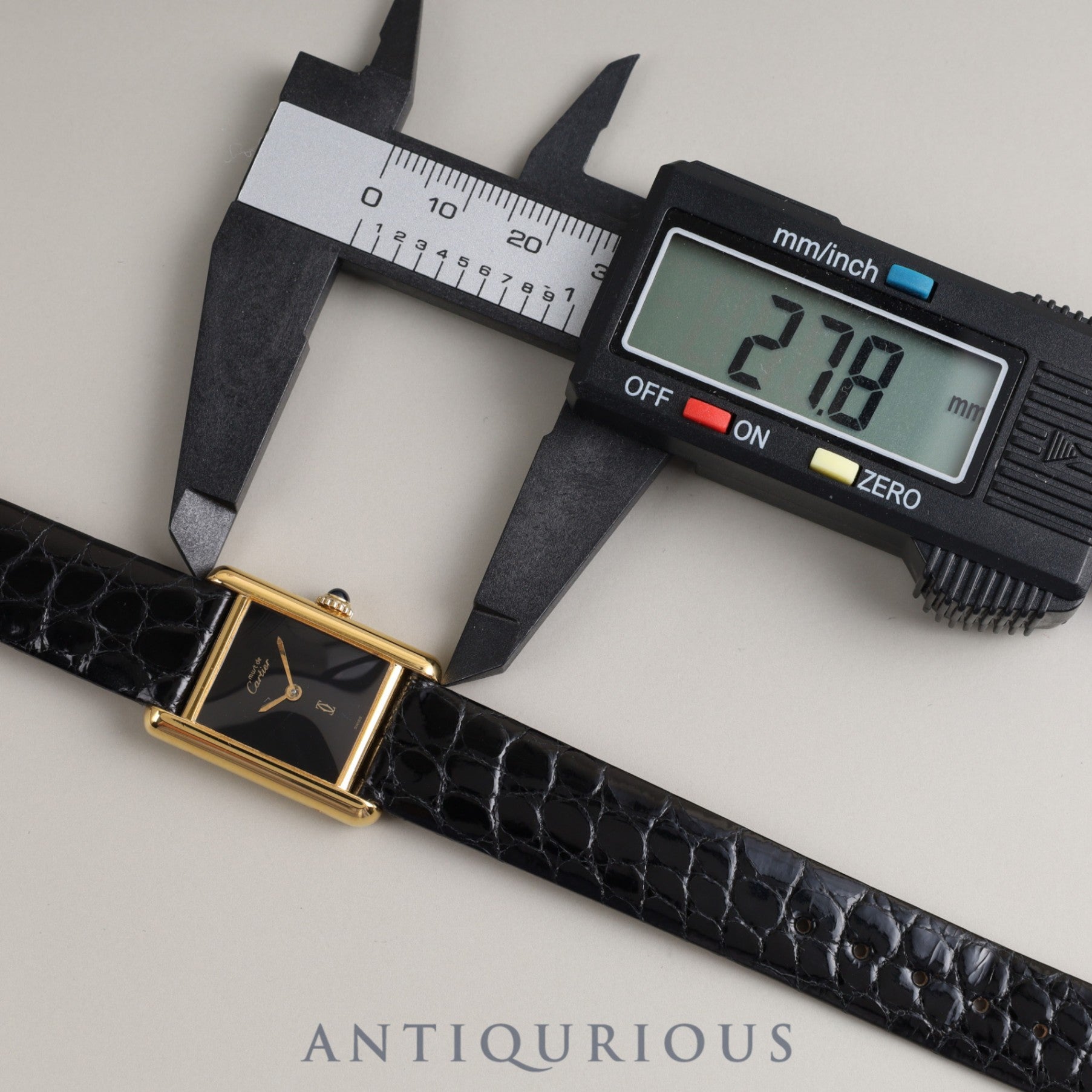 Cartier Must Tank SM Manual winding 925 Leather Genuine buckle Onyx dial Box Warranty card (blank) Overhauled