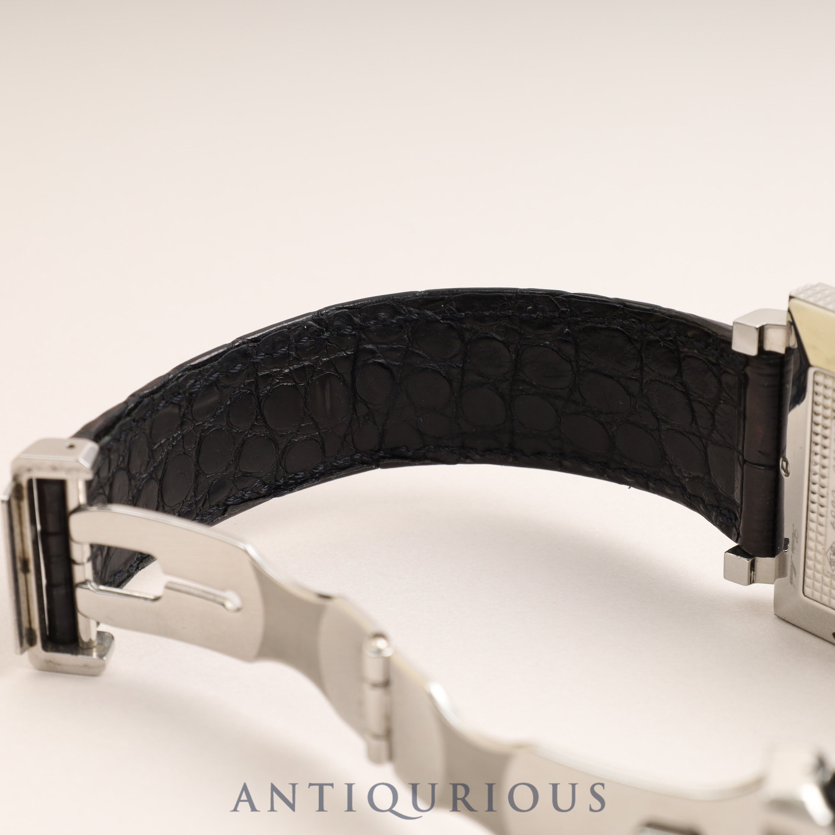Boucheron Carre WA011301