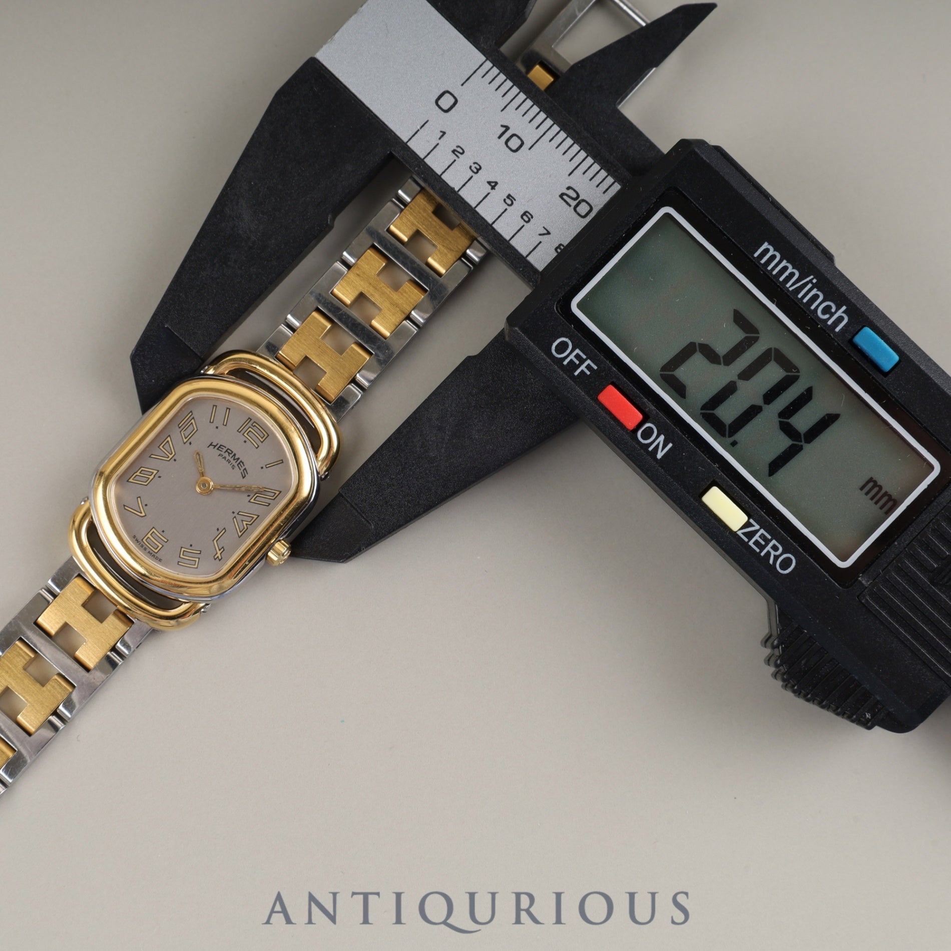 Hermes Rally 77.03 Quartz Cal.976.001 SS/GP SS/GP Gray Dial Overhauled