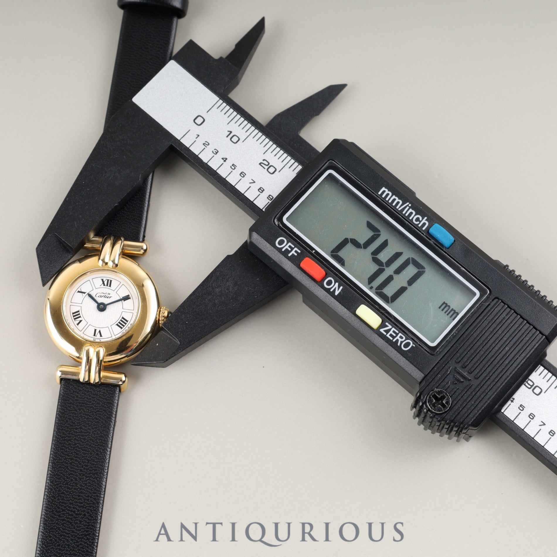 カルティエ マストコリゼ W1009954 / 1902 クォーツ SV925 革 純正尾錠(GP)ホワイト飛びローマンCC文字盤 オーバーホール済み