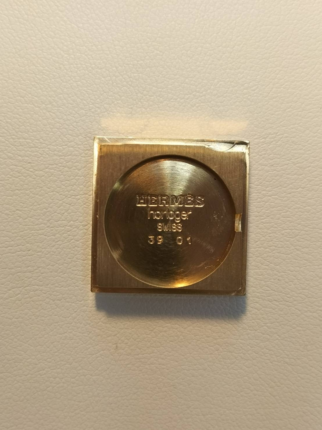 エルメス ケリーウォッチ KE1.210 クォーツ GP 純正革ベルト(D刻印:2019年) 純正尾錠(GP)シャンパン文字盤 箱 ケース 冊子 保証書(2022年) オーバーホール済み