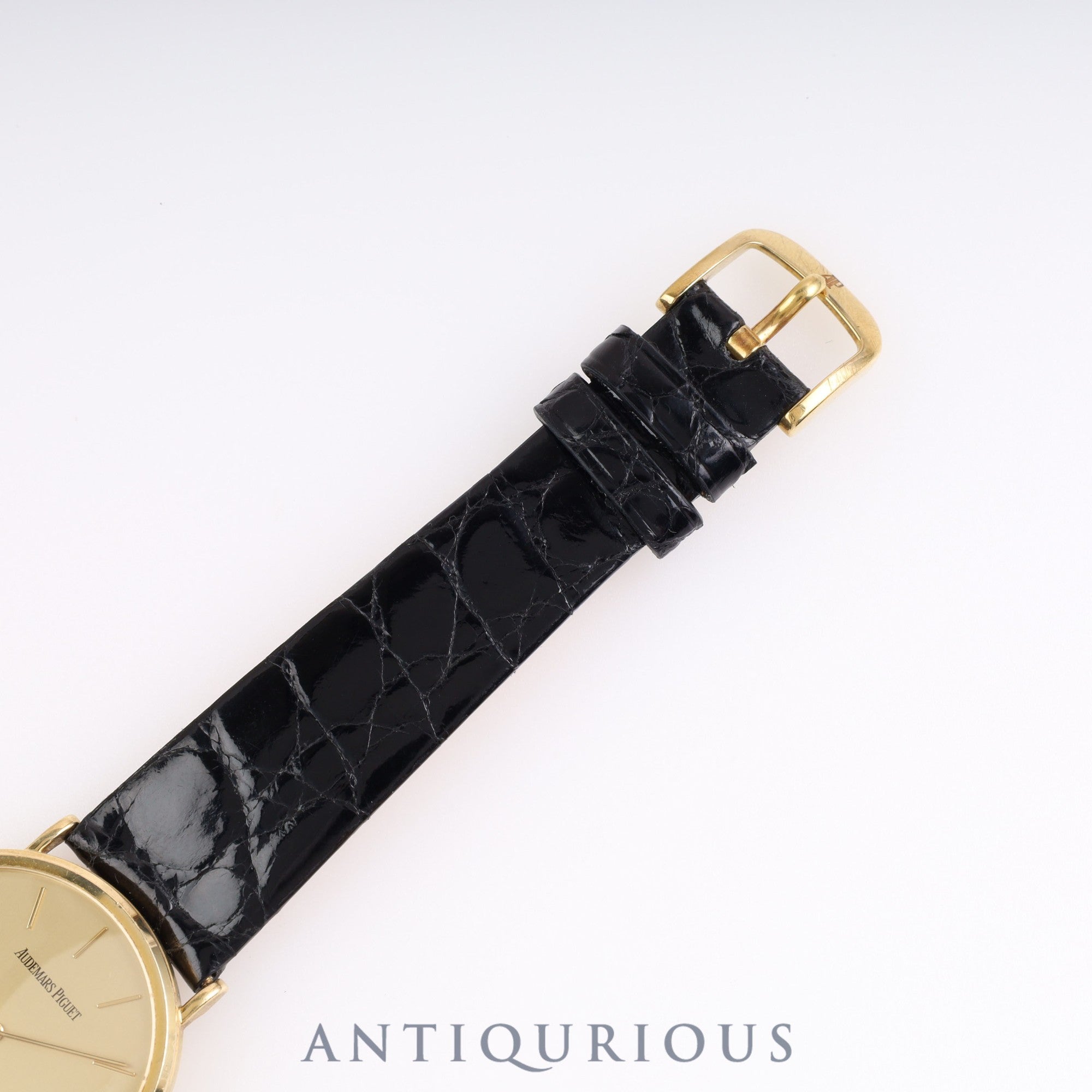 オーデマ・ピゲ エクストラフラット 手巻き Cal.2080 YG 革 純正尾錠 ゴールド文字盤 1990年代