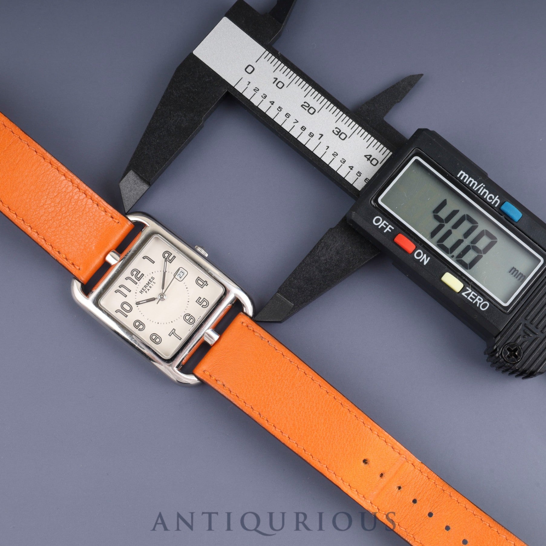 Hermès Cape Cod CC2.710 Quartz Movement, Stainless Steel, Genuine Leather Strap (L Stamp: 2008, Shows Signs of Use), Genuine D-Buckle (Stainless Steel), Silver Dial, Overhauled