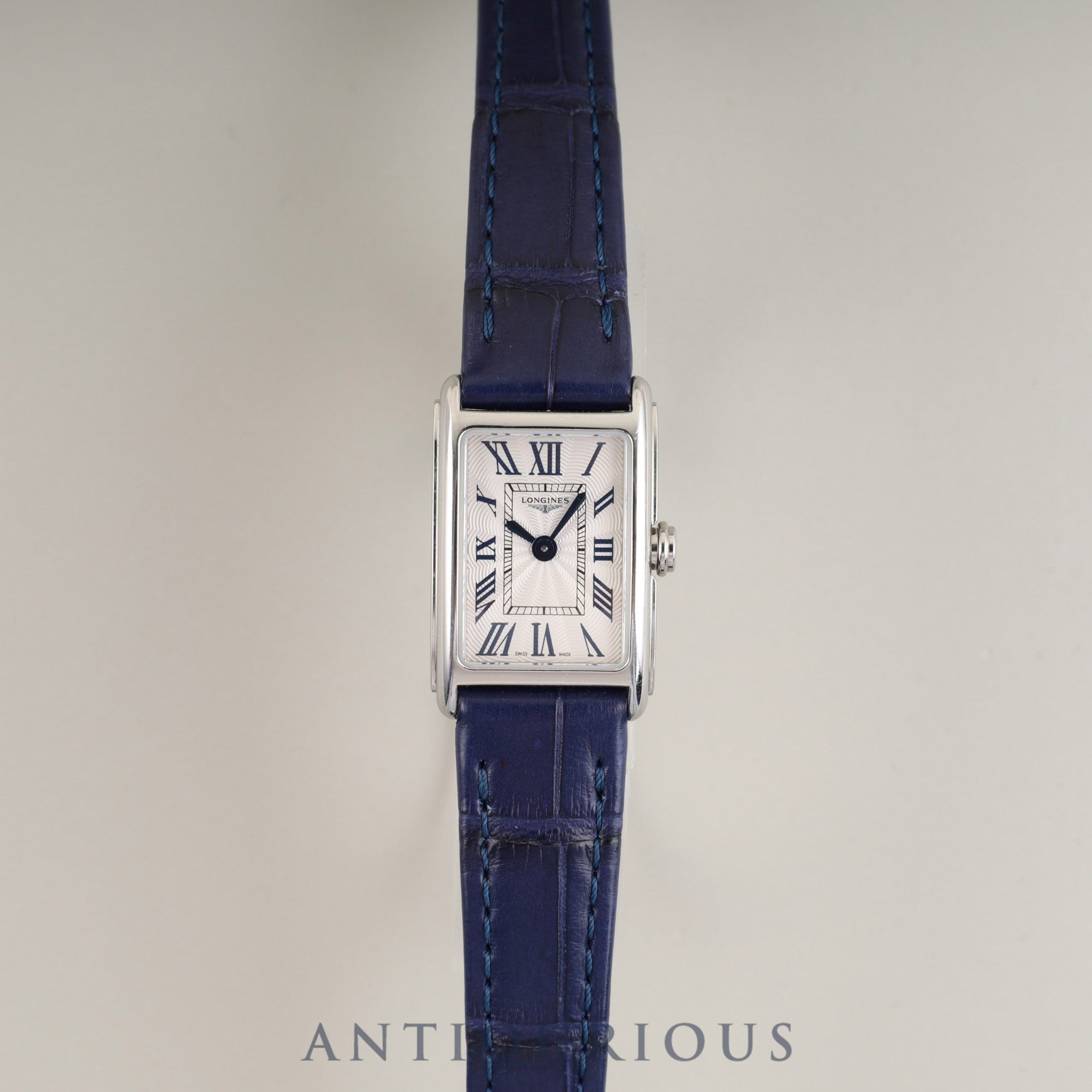 ロンジン ドルチェヴィータ L5.258.4 クォーツ Cal.L963.2 SS 純正革ベルト 純正尾錠(SS)シルバー文字盤 箱(汚れあり)国際保証書(2017年)説明書 純正革ベルト×2本 オーバーホール済み