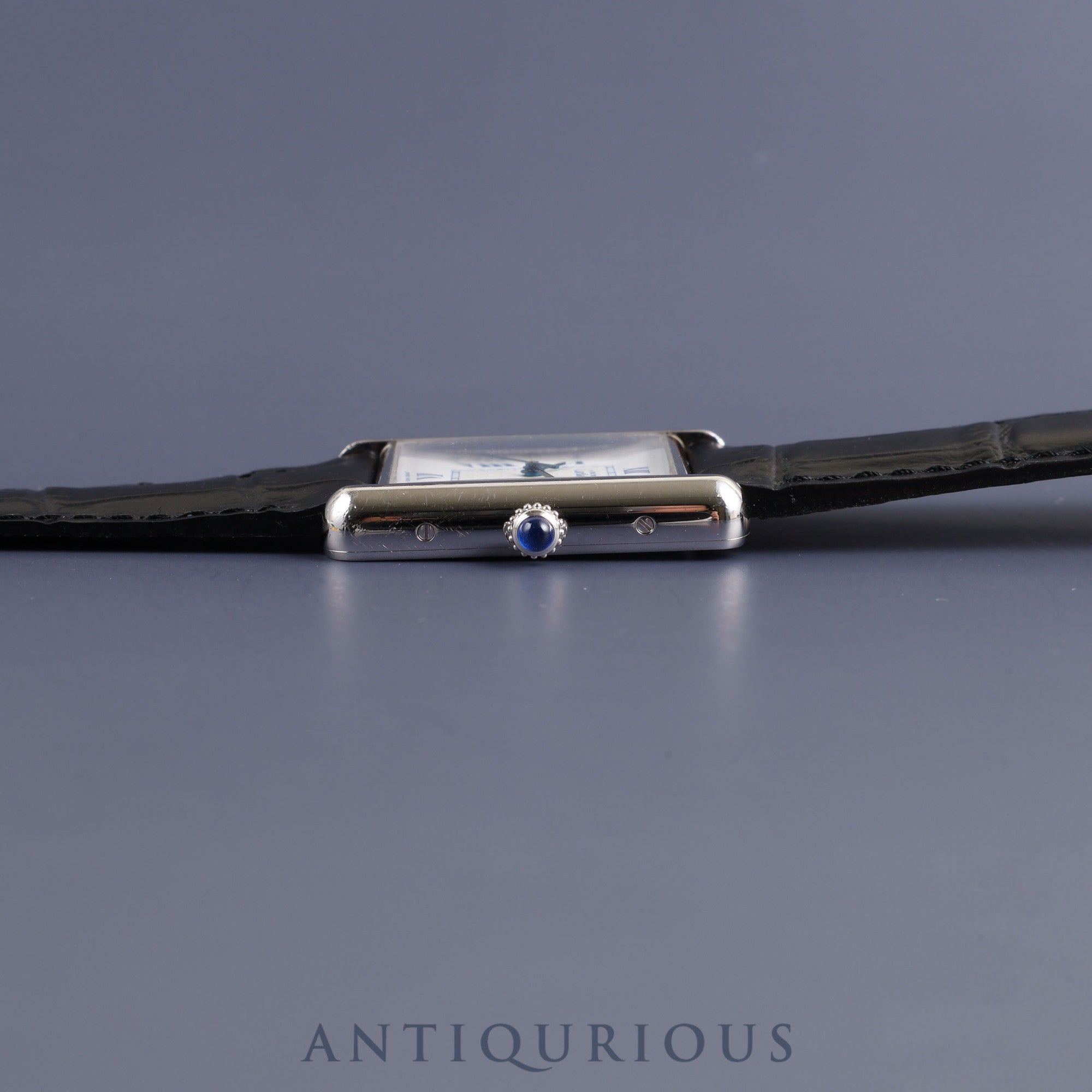 カルティエ マストタンク GM(XL)W1014154 / 2414 クォーツ Cal.687 925 革 純正Dバックル 飛びローマン文字盤 箱 保証書(2004年) オーバーホール済み カルティエブティックネジ取り付け