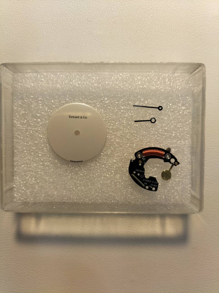 ティファニー アトラス SV CASE L0640 クォーツ Cal.976.001 SV925 純正革ベルト 純正尾錠(SS) シルバー文字盤 箱 オーバーホール済み