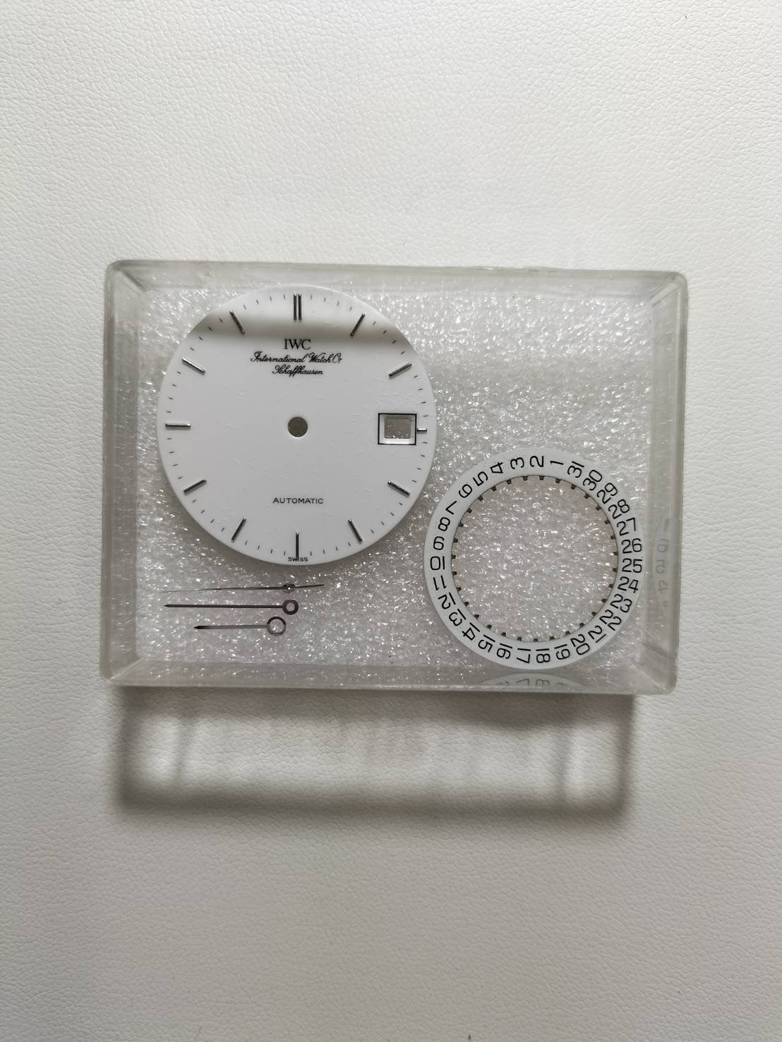 IWC ポートフィノ IW351320 自動巻き Cal.C37521 SS 革 純正ピンバックル(SS)ホワイト文字盤(SWISS表記)箱 冊子 保証書(2016年)純正レザーベルト付き オーバーホール済み アイダブリュシー
