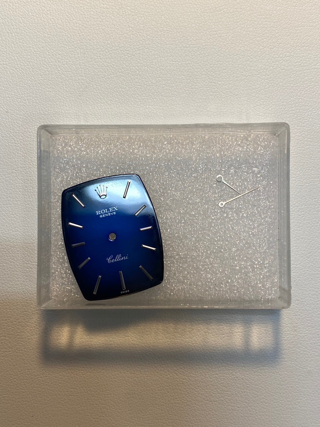 Rolex Cellini 3807 Manual winding Cal.1601 750 Leather Genuine buckle (SS) Blue gradient dial No. 69 (1980) Overhauled