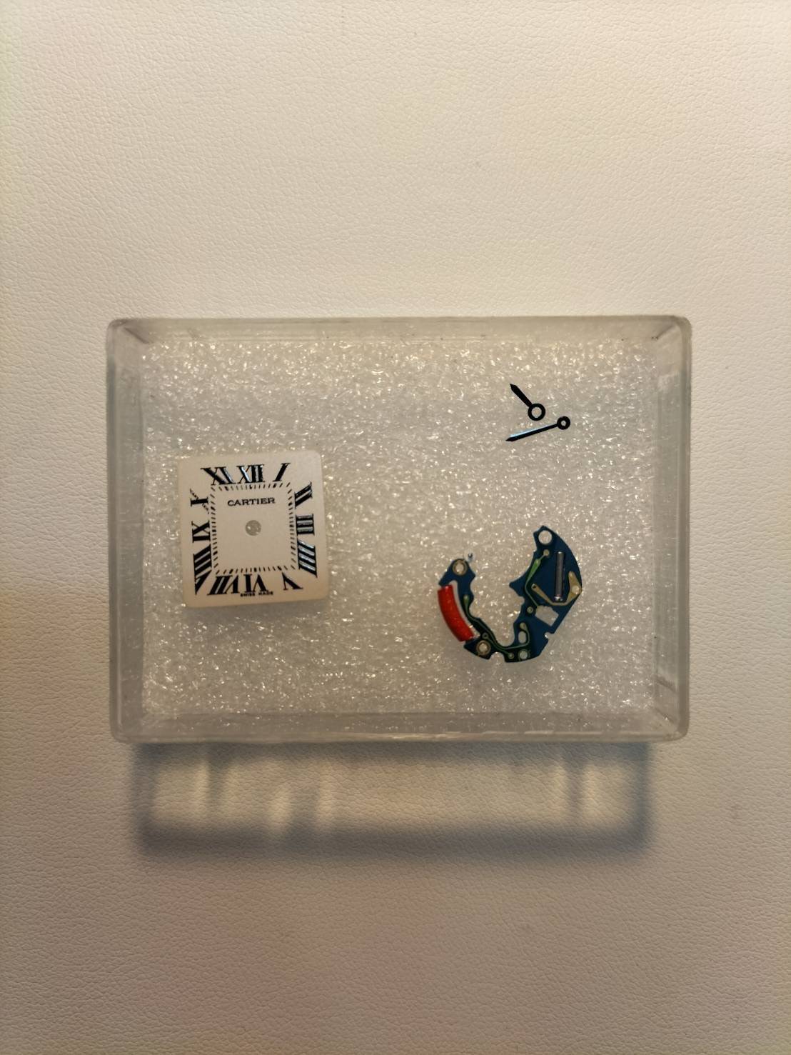カルティエ タンクフランセーズ SM W51007Q4 / 2384 クォーツ Cal.057 SS/750 ホワイトローマン文字盤 箱 保証書(2003年)オーバーホール済み