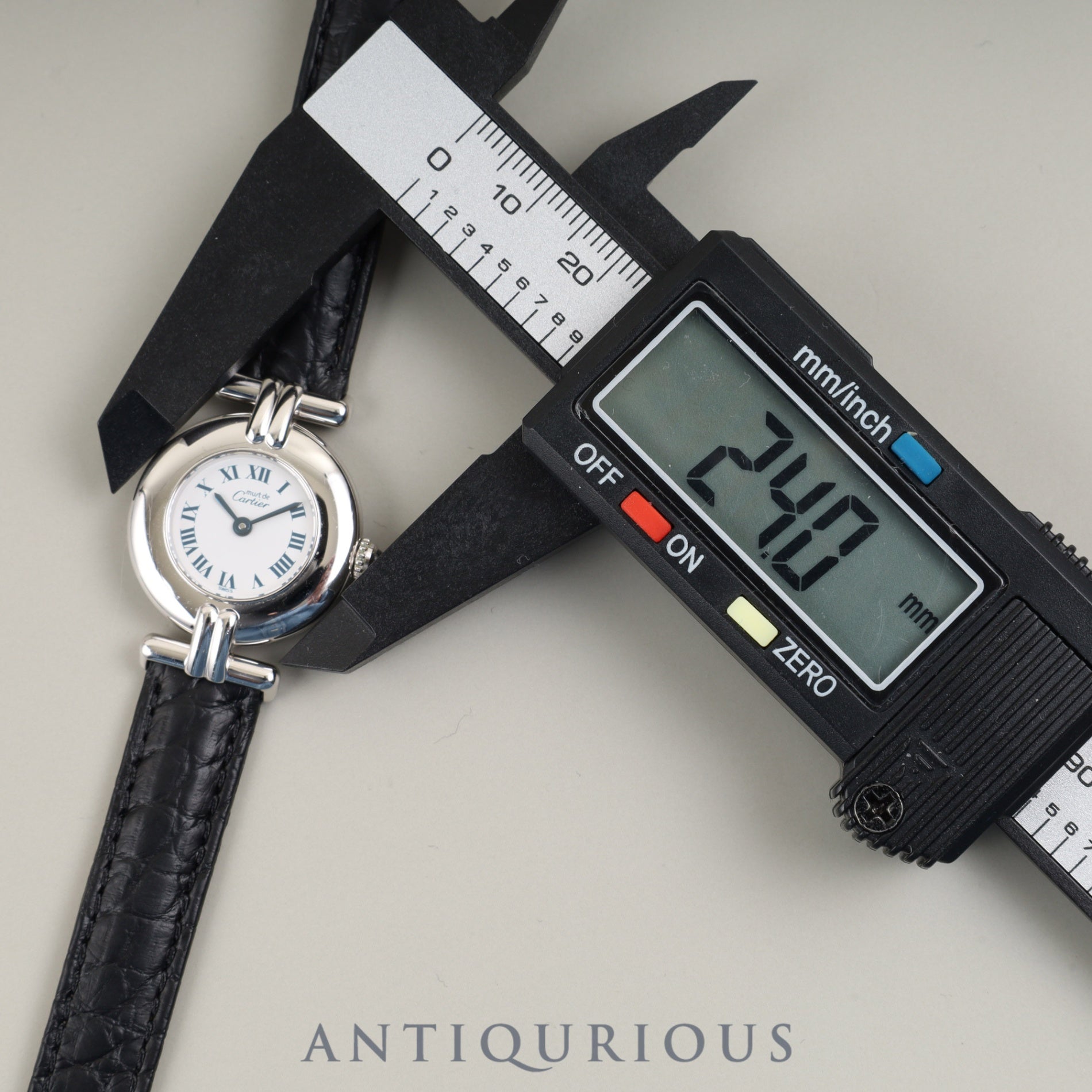 カルティエ マストコリゼ W1001665 / 690002 クォーツ Cal.90.06 SV925 革 純正Dバックル(SS) ホワイトローマン文字盤 箱 冊子 保証書(1995年) オーバーホール済み