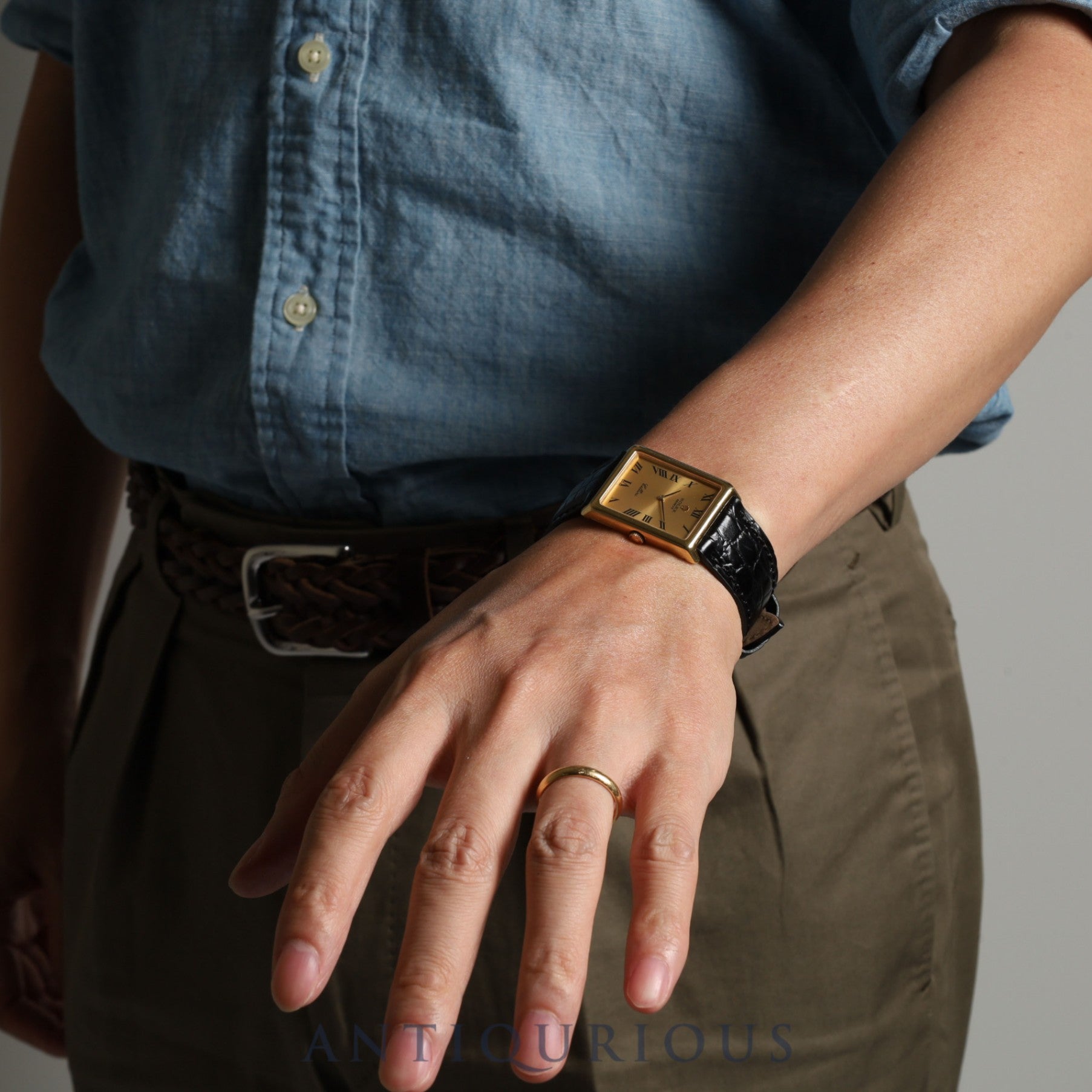 ロレックス チェリーニ 4105 手巻き Cal.1600 YG 革 純正尾錠(GP)ゴールド文字盤 4番(1976年)