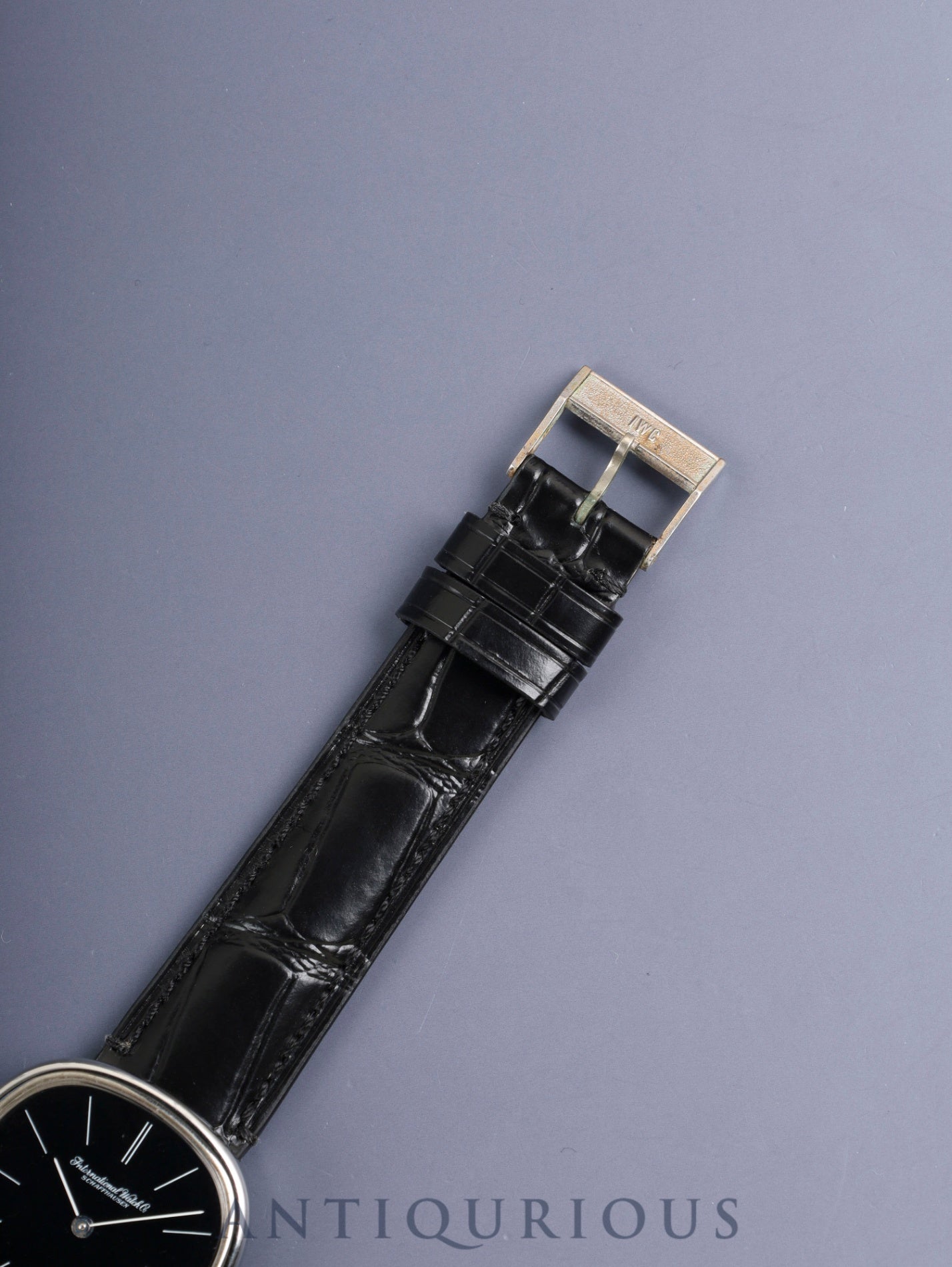 IWCオールドインター 2584 手巻き SS 革 純正ピンバックル(SS)ブラック文字盤 (SWISS表記)純正レザーベルト付き オーバーホール済み アイダブリュシー