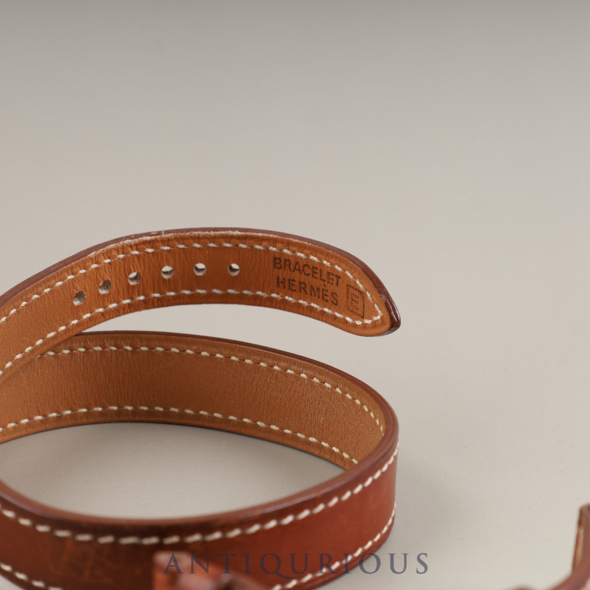 Hermès Cape Cod CC1-210 Quartz Caliber 976.001 Stainless Steel Leather Strap with Genuine Stainless Steel Buckle, Silver Dial, Box, Booklet, Warranty Card (2002), Genuine Leather Strap (2001, Signs of Use), Overhauled