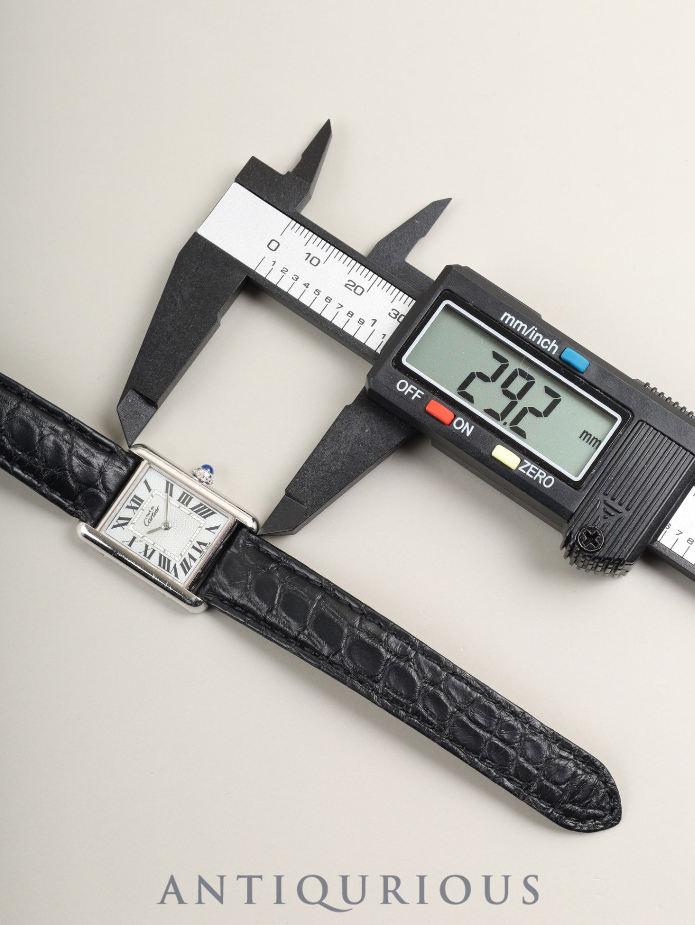 カルティエ マストタンク MM W1016530 / 2416 クォーツ Cal.057 SV925 純正革ベルト 純正Dバックル(SS) シルバーローマン文字盤(SWISS MADE表記 /クリスマス限定) 2000年頃 冊子 保証書 オーバーホール済み