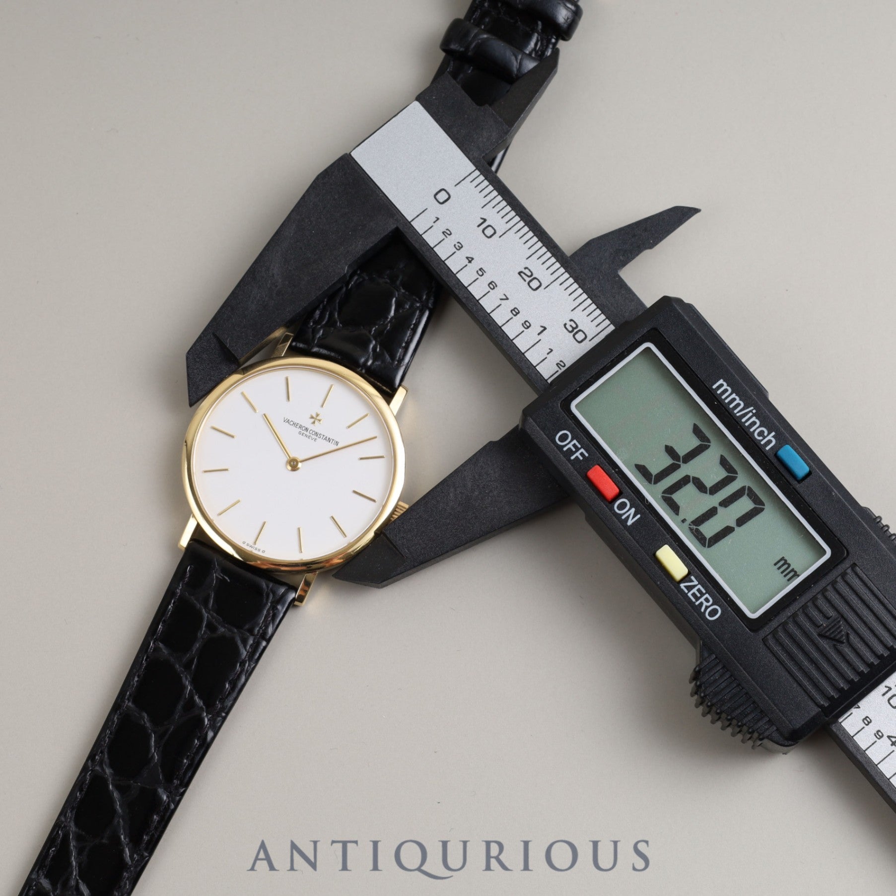 ヴァシュロン・コンスタンタン エッセンシャル 31039 手巻き Cal.1132 YG 革 純正尾錠(750)ホワイト文字盤