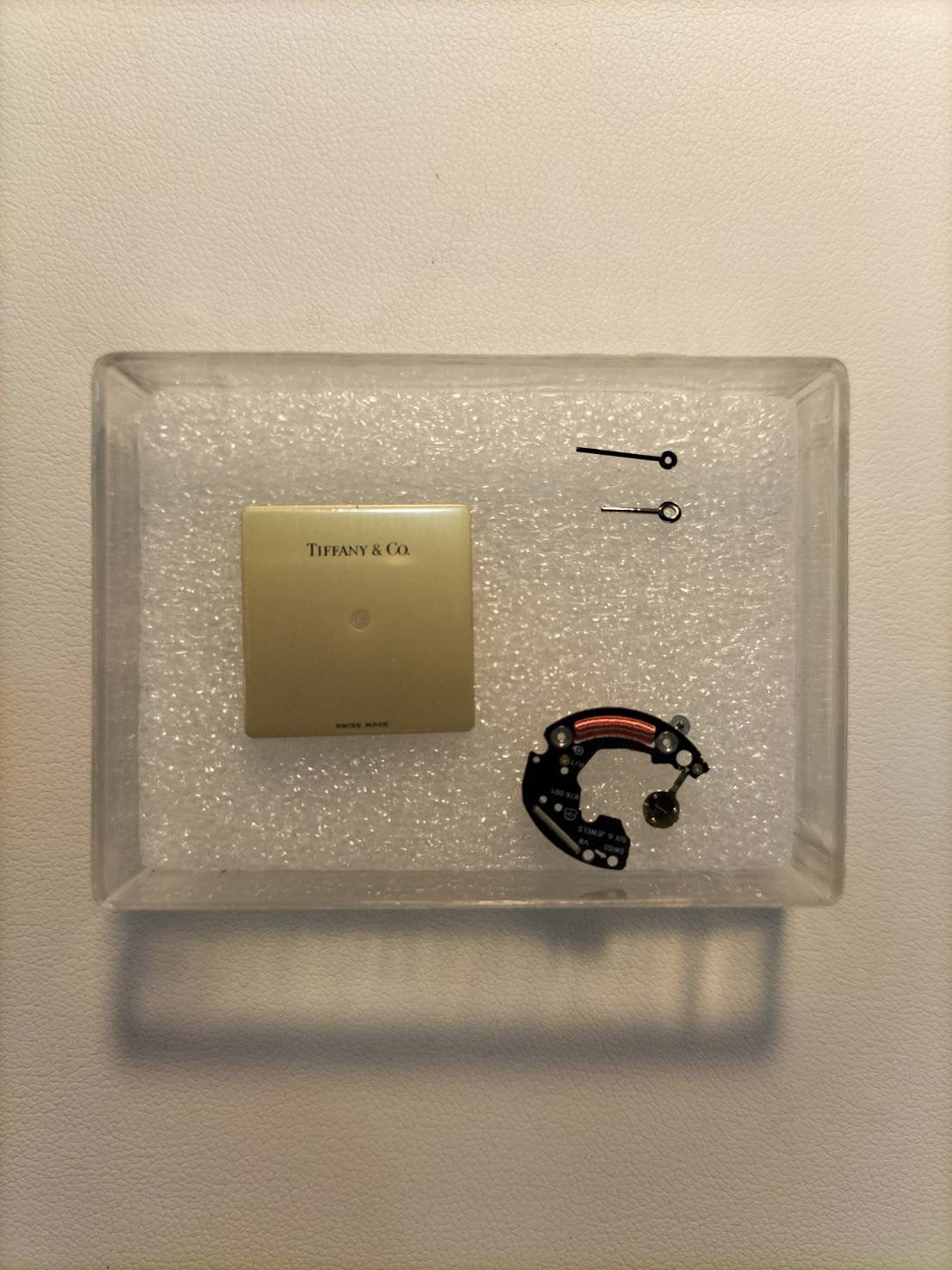 ティファニー アトラススクエア T976 001 L3630 クォーツ Cal.976.001 750 革 純正尾錠(GP) ゴールド文字盤 箱 ケース 冊子 保証書(1996年)オーバーホール済み