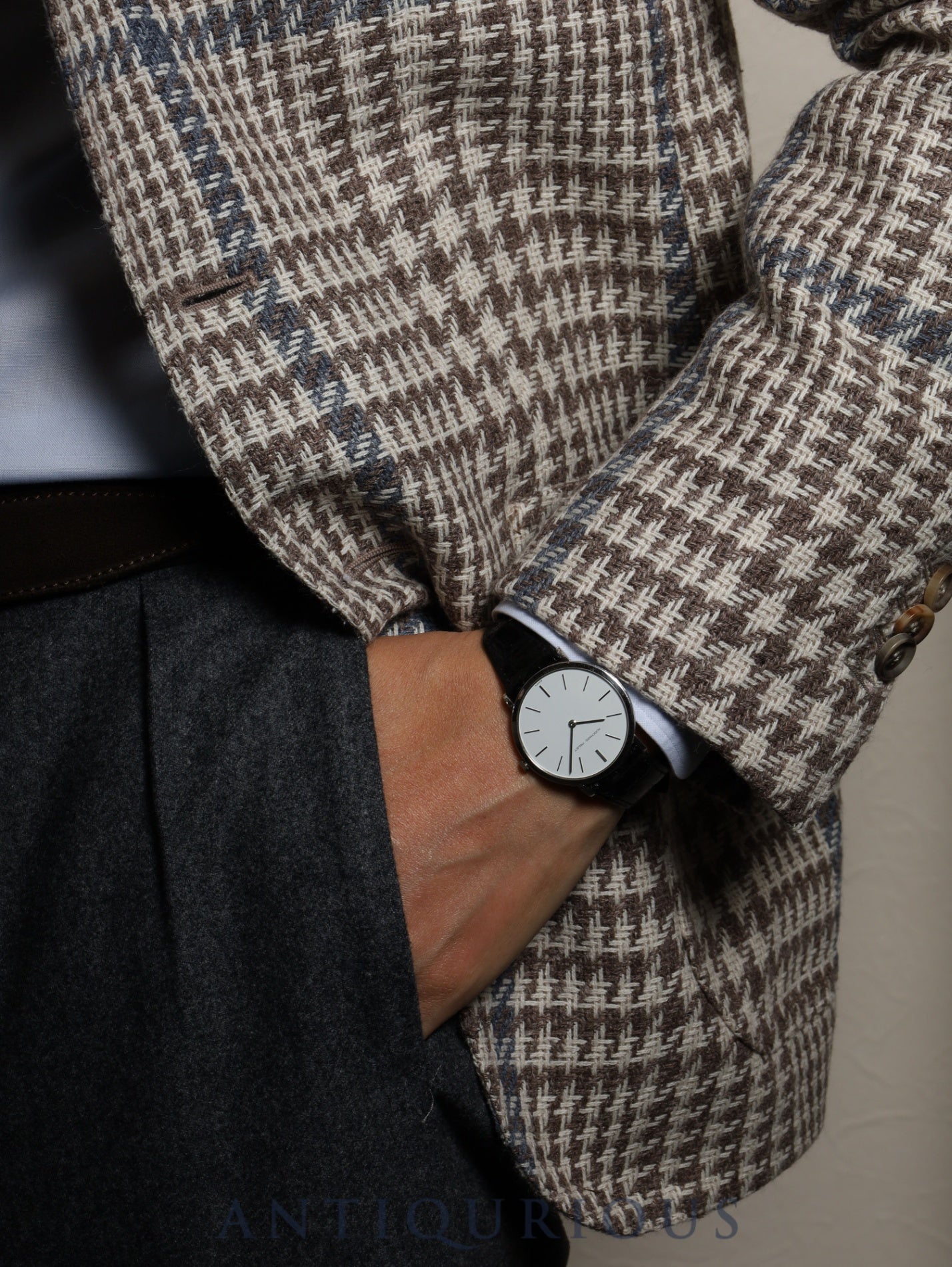 オーデマ・ピゲ エクストラフラット 手巻き Cal.K.2001/1A 750 純正革ベルト(使用感あり)純正尾錠(750)ホワイト文字盤 オーバーホール済み