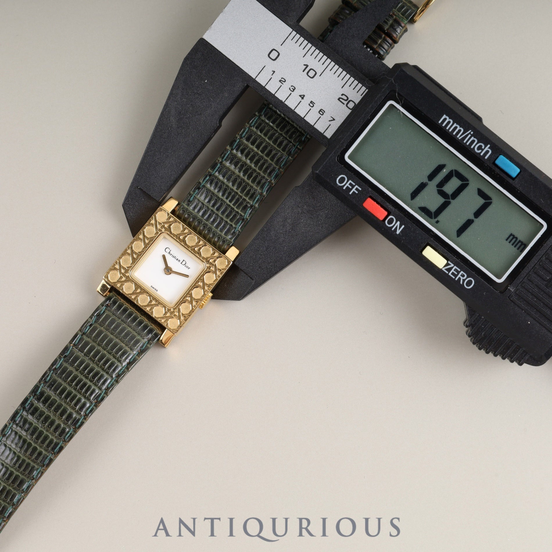 クリスチャンディオール ラ パリジェンヌ D60-159 クォーツ GP 純正革ベルト 純正尾錠(GP) ホワイト文字盤 オーバーホール済み