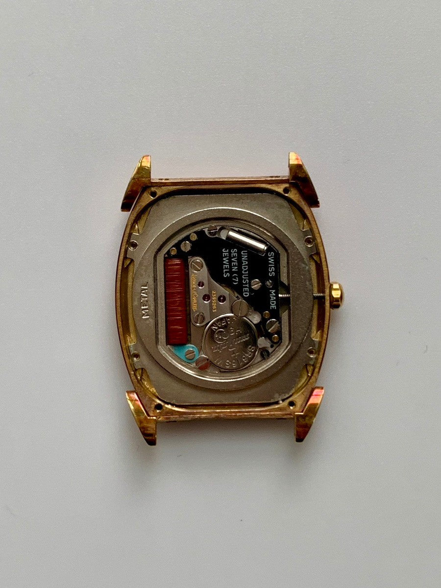 Jaeger-LeCoultre Vintage Tonneau 140.067.1 Quartz Cal.-750 Leather Strap with Genuine GP Buckle Gold Dial Warranty Booklet Overhauled