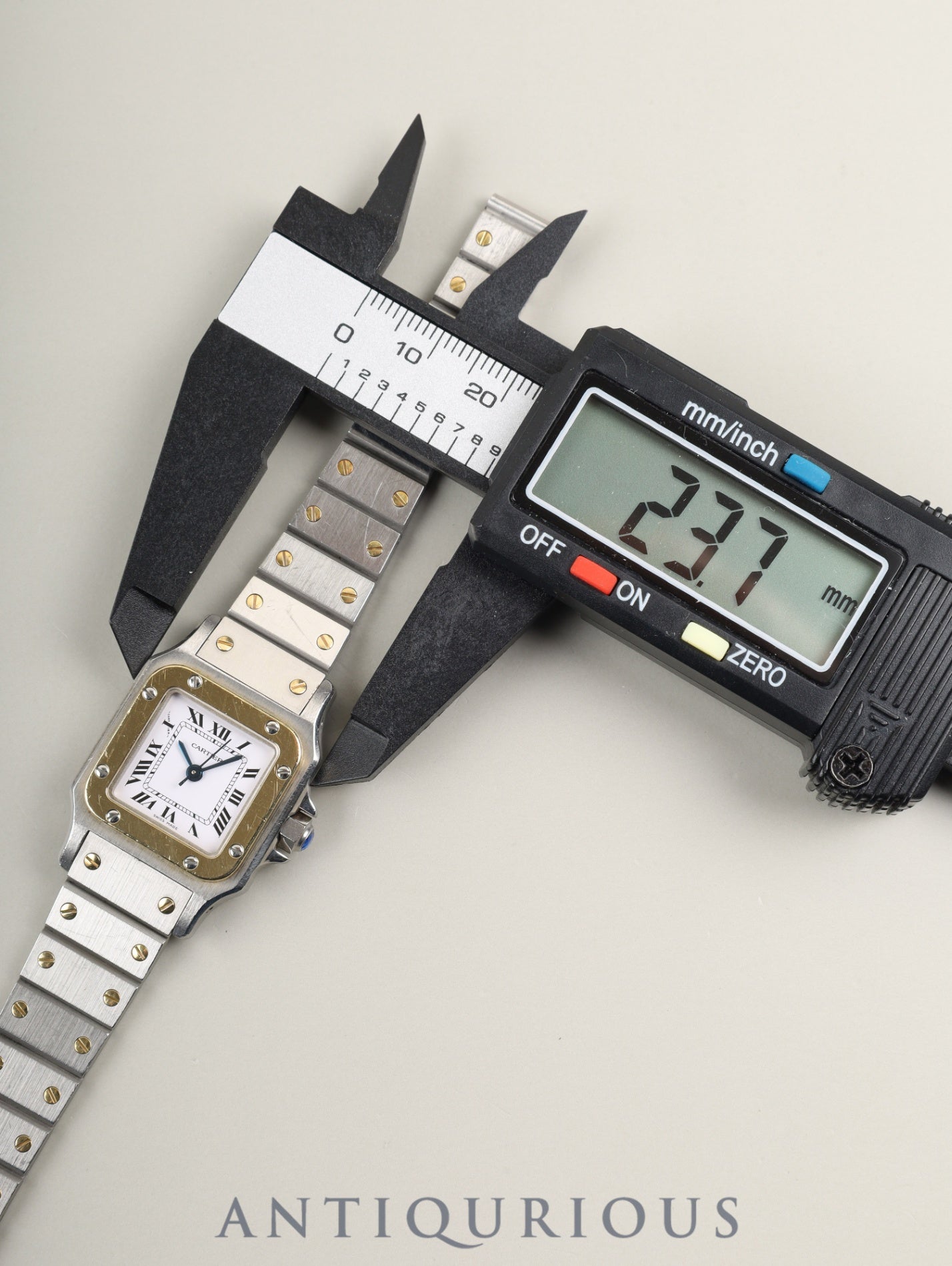カルティエ サントス カレ SM 0902 自動巻き Cal.ETA2671 SS/YG SS/YG ホワイトローマン文字盤(SWISS MADE表記) オーバーホール済み