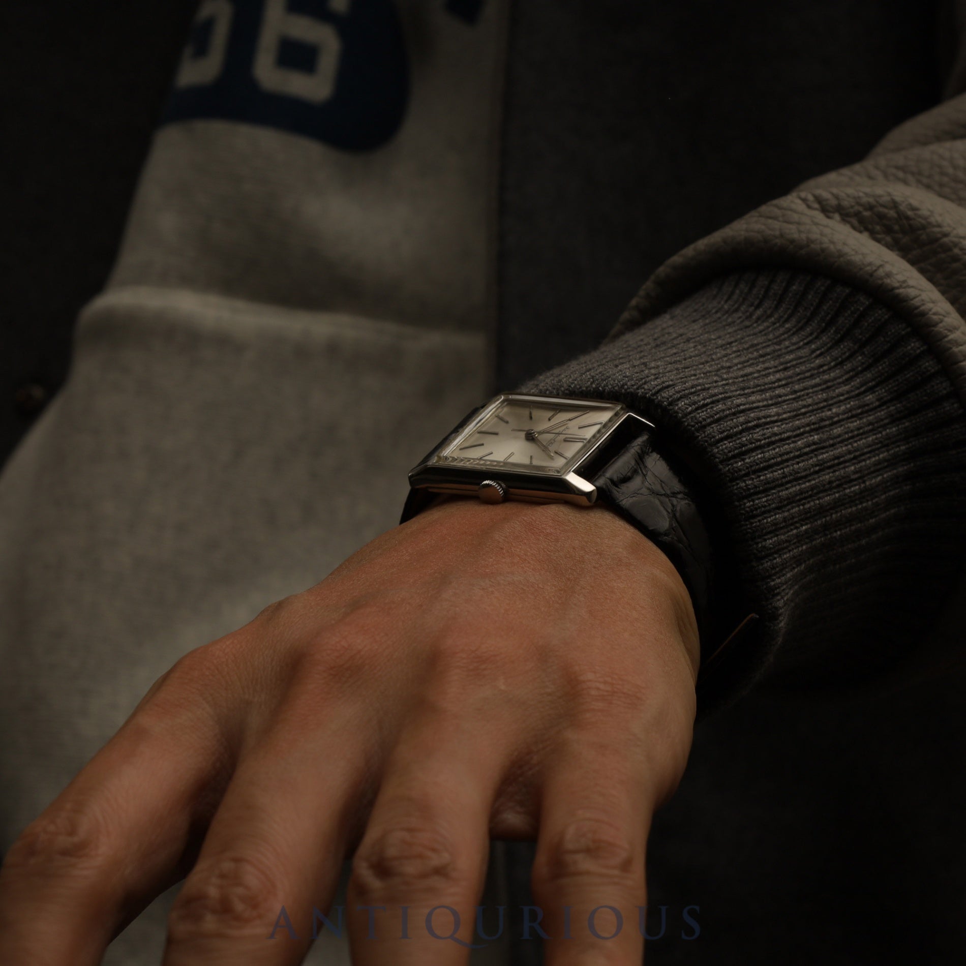 IWC Old Inter manual winding Cal.C.401 Pm900 leather watch with genuine stainless steel buckle, silver dial, overhauled.