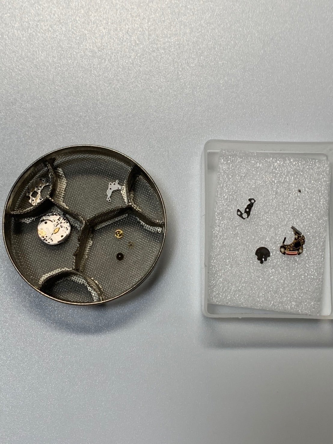 カルティエ タンク バスキュラント SM W10X1158 / 2386 クォーツ Cal.059 SS 革 純正ピンバックル(SS)ホワイトローマン文字盤 オーバーホール済み