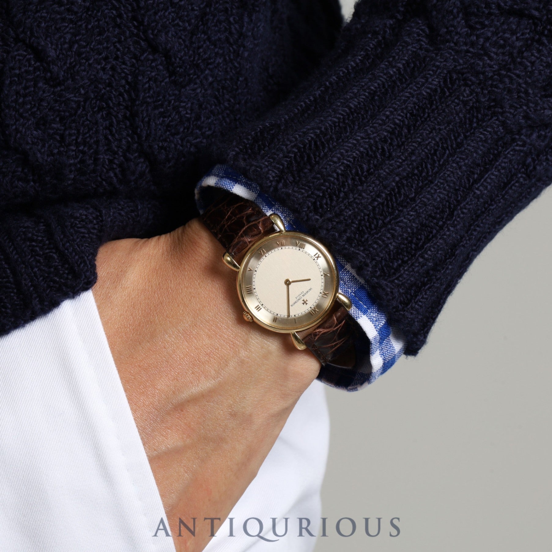 ヴァシュロン・コンスタンタン ヒストリカル 33084/000J-2 手巻き Cal.1003/2 YG 革 純正尾錠(YG)ゴールド文字盤 箱 ケース 保証書(年代未記載)オーバーホール済み