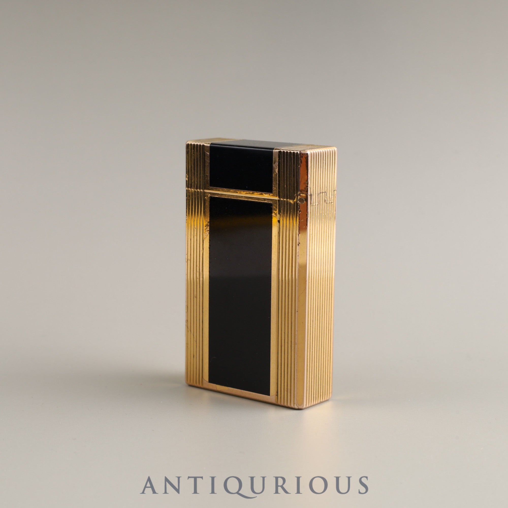 Dupont Lighter LINE1 Black Lacquer with Embossed Stripes, GP, Mechanically Adjusted