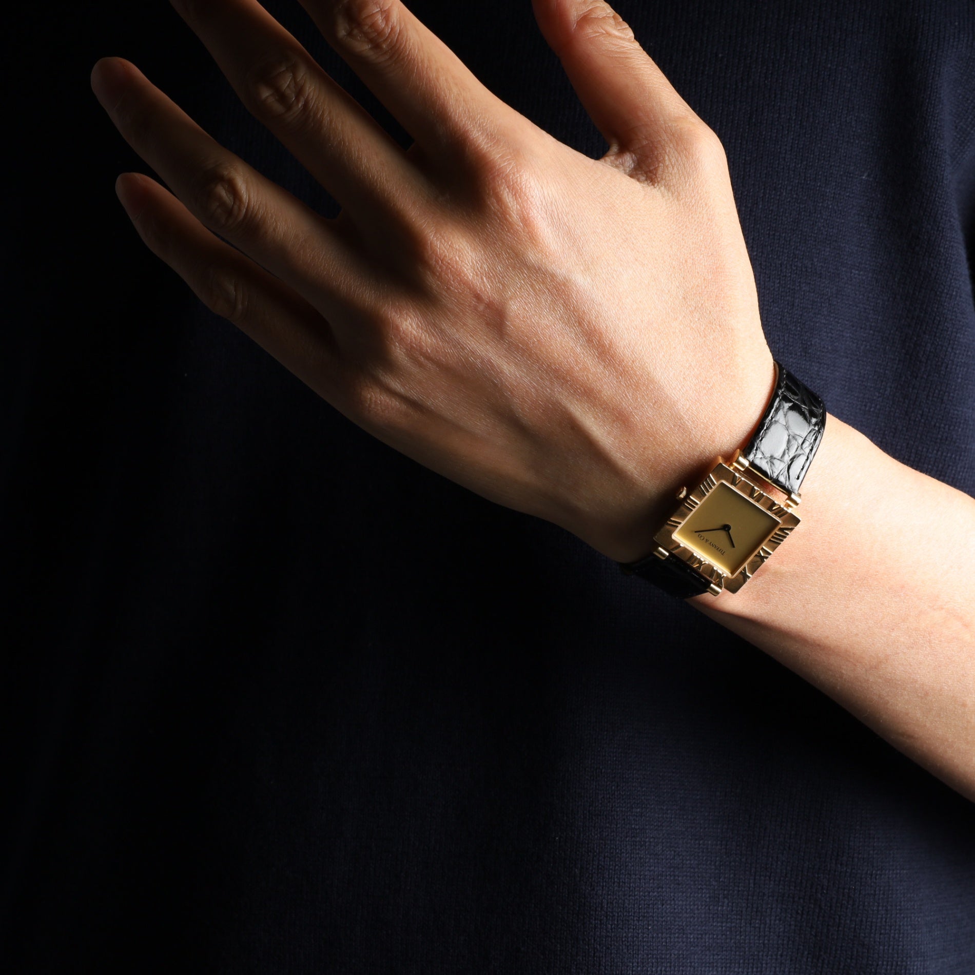 Tiffany Atlas Square T976 001 L3630 Quartz Cal.976.001 750 Leather Genuine buckle (GP) Gold dial Box Case Booklet Warranty (1996) Overhauled