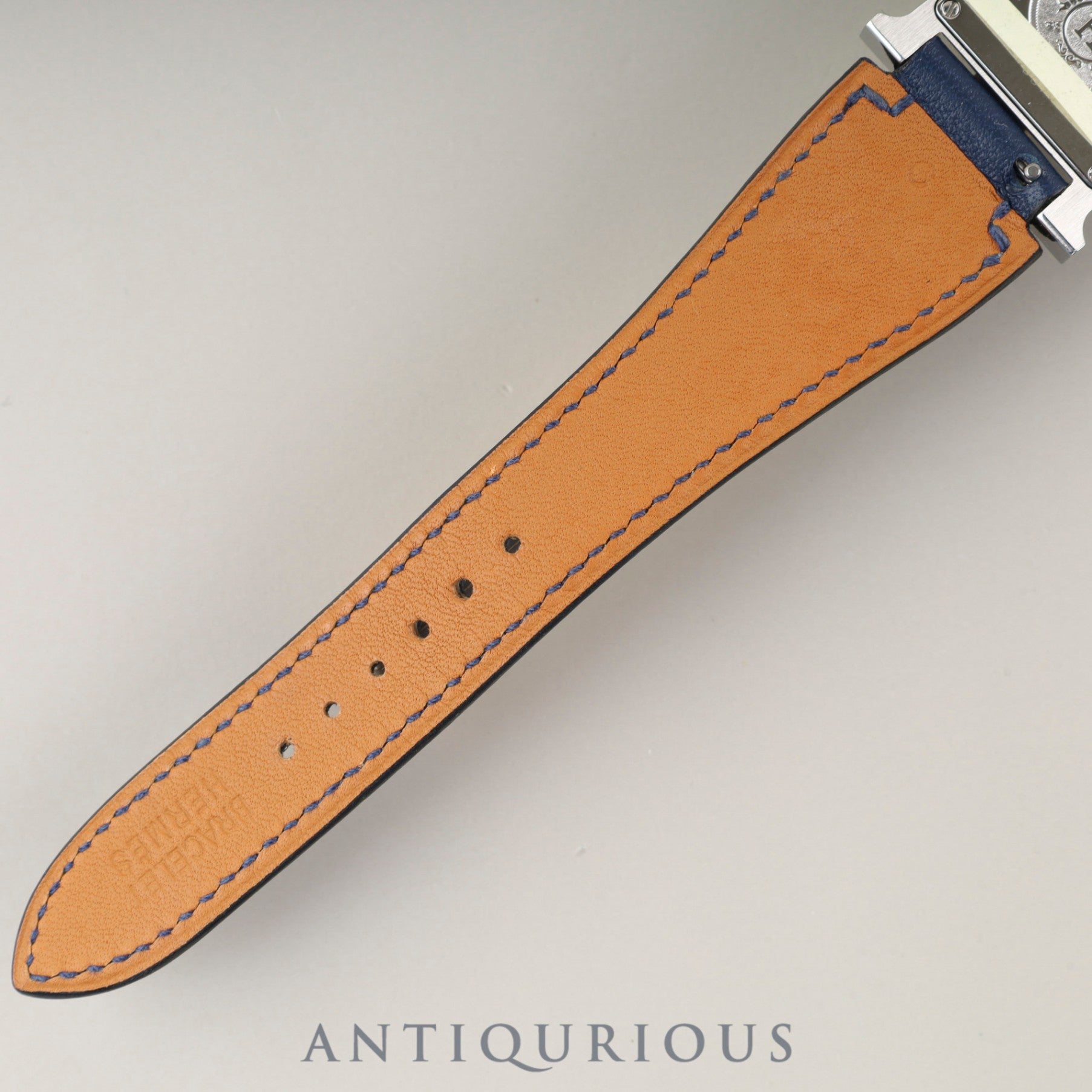 Hermès H Watch HH1.222 Quartz Caliber 901.001 Stainless Steel with Genuine Leather Strap (C Stamp: 2018) and Genuine Buckle (SS). Blue Dial. Overhauled.